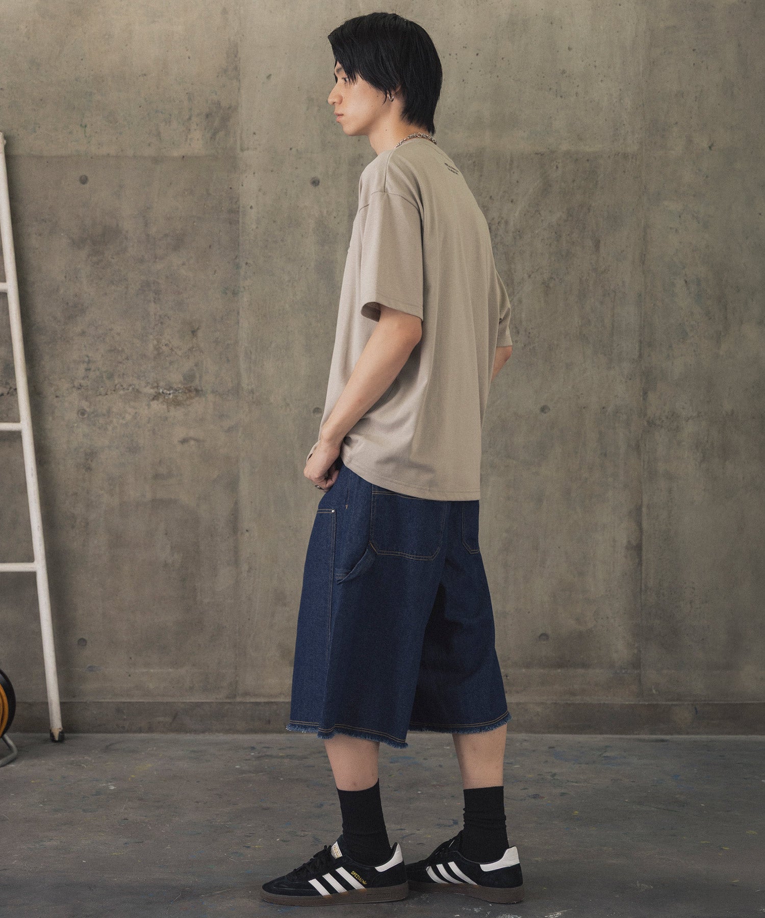 ウォーキングB ワンポイント刺繍ロゴ ビッグシルエット半袖Tシャツ