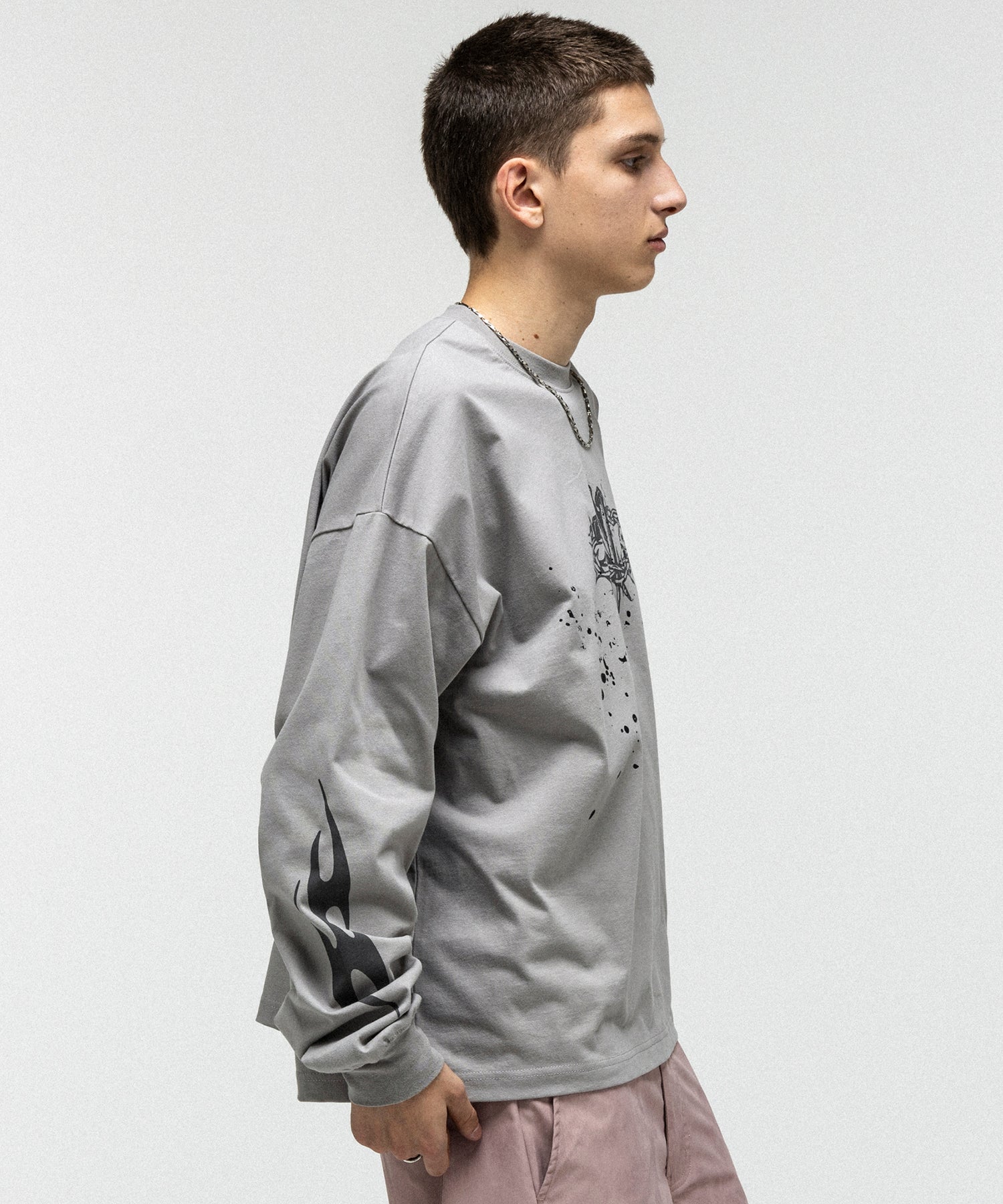 GRAPHIC LONG SLEEVE TEE / グラフィックロングスリーブTシャツ