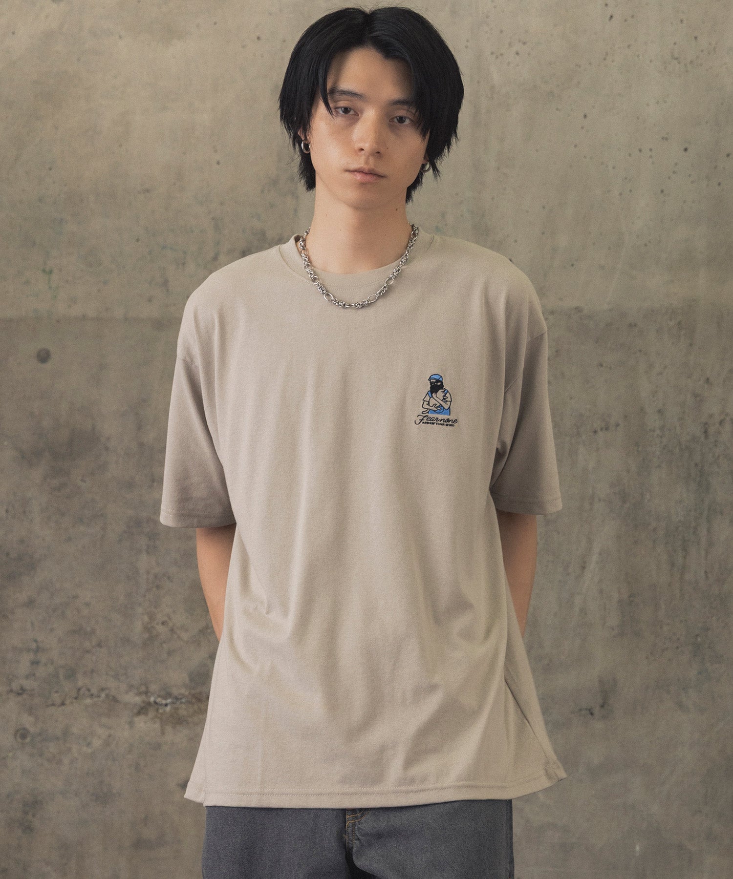 ヒゲオジサンB ワンポイント刺繍ロゴ ビッグシルエット半袖Tシャツ