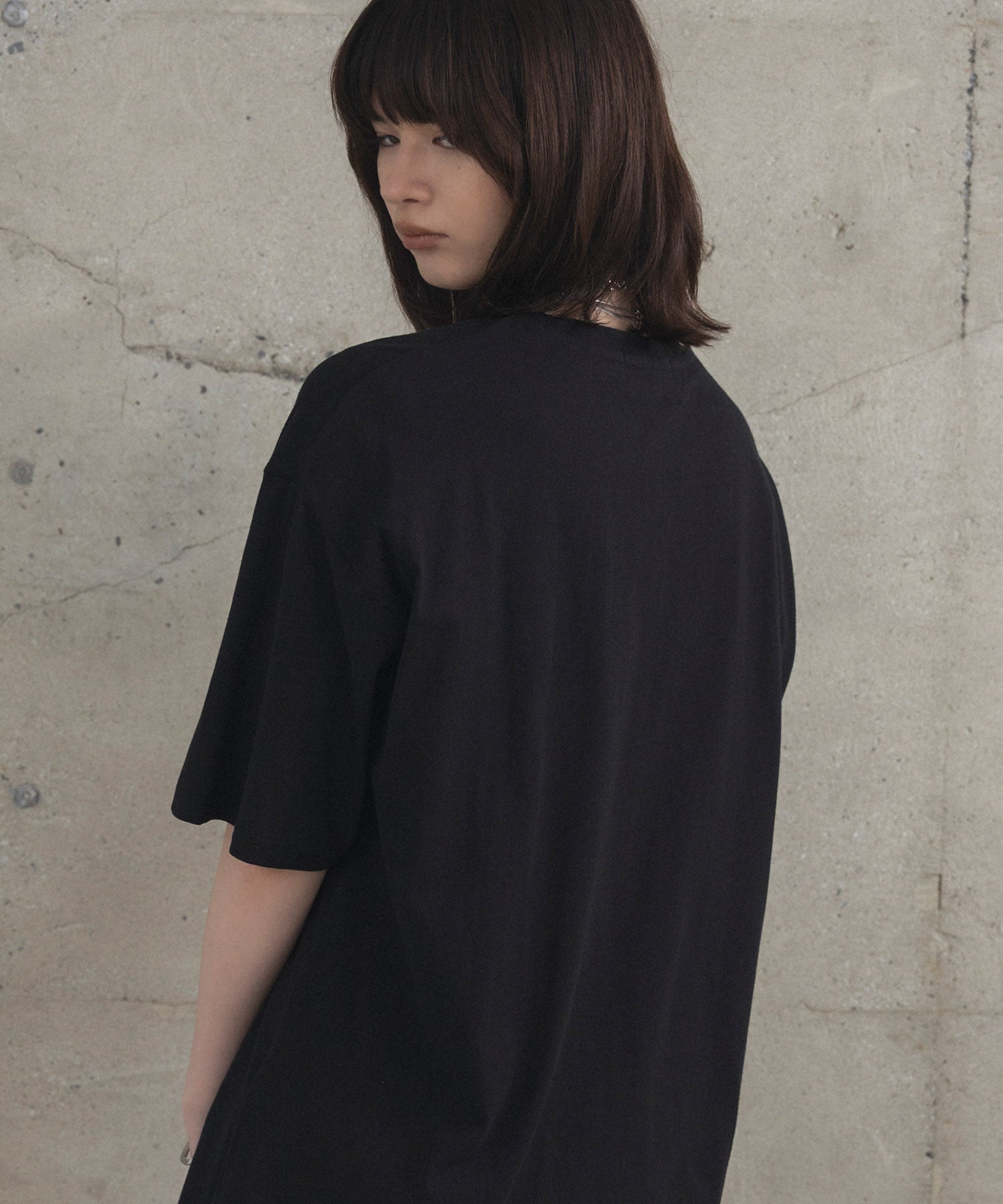アブストラクトグラフィック箔プリント 半袖Tシャツ