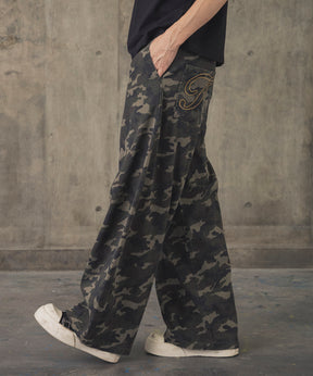 2-TUCK BACK EMBROIDERED DENIM PANTS / ツータック バック刺繍入り デニムパンツ