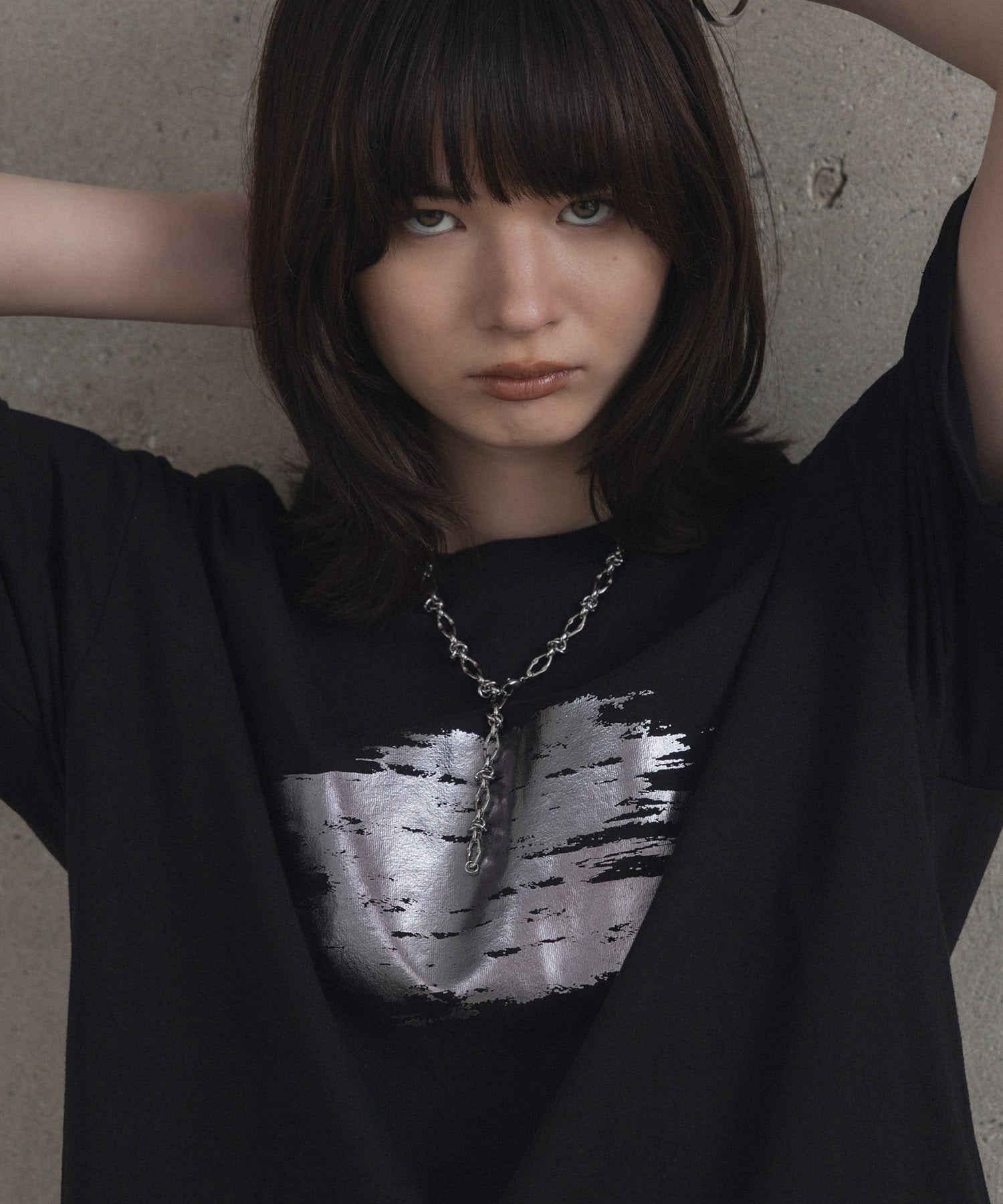 アブストラクトグラフィック箔プリント 半袖Tシャツ