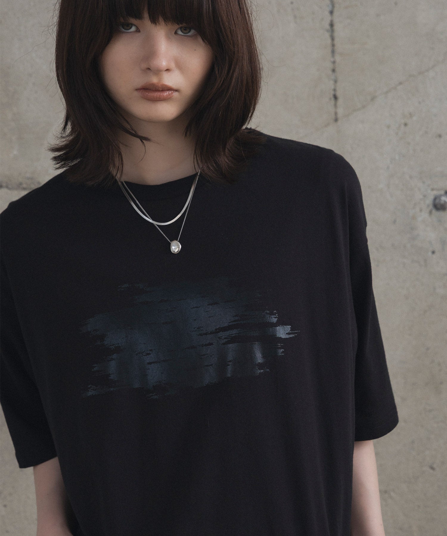 アブストラクトグラフィック箔プリント 半袖Tシャツ