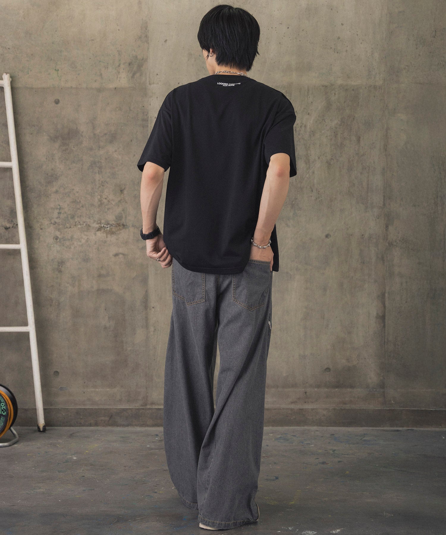 ヒゲオジサンA ワンポイント刺繍ロゴ ビッグシルエット半袖Tシャツ