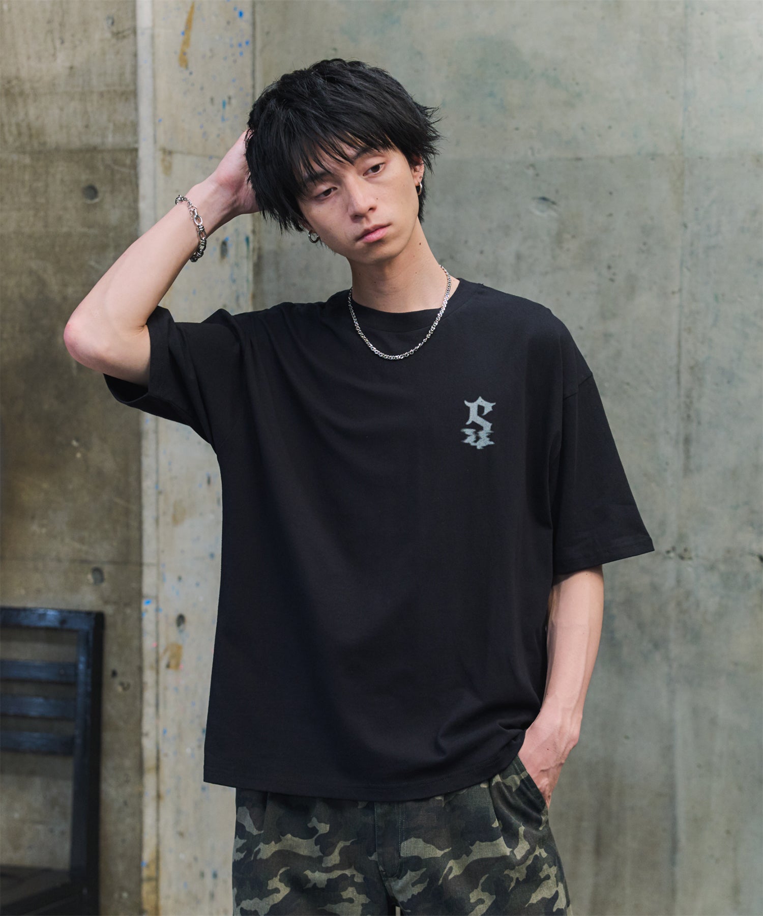 フェードロゴ ボックスシルエット グランジ風 レトロモチーフ バックプリント 半袖Tシャツ
