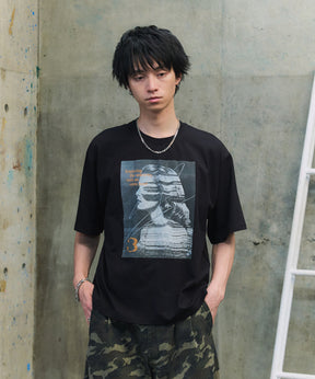 VINTAGE LIKE GRAPHIC PHOTO T-SHIRT / ヴィンテージ風グラフィックフォトTシャツ