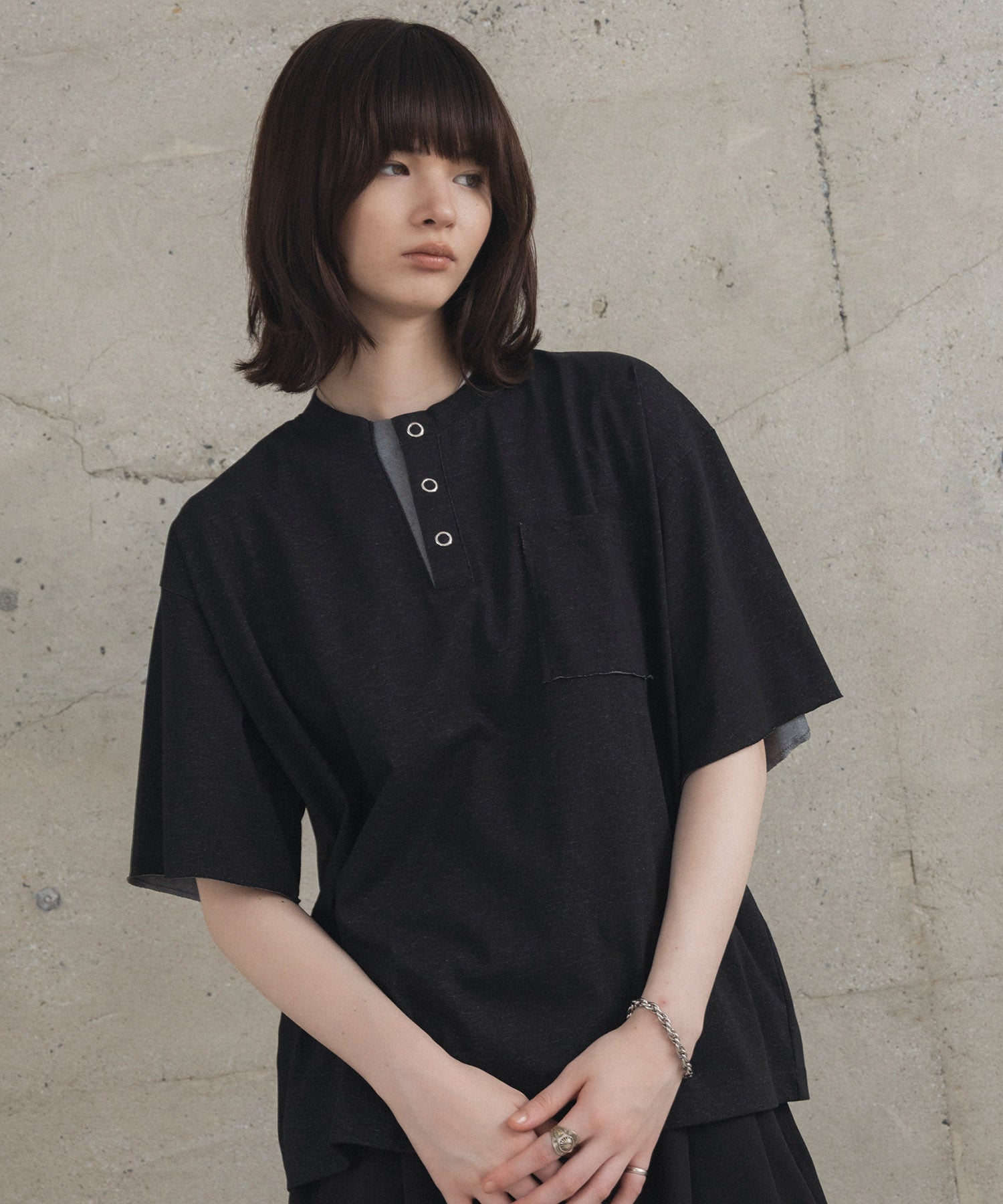 Contrast Color Henley Neck T-shirt / コントラストカラー ヘンリーネックTシャツ