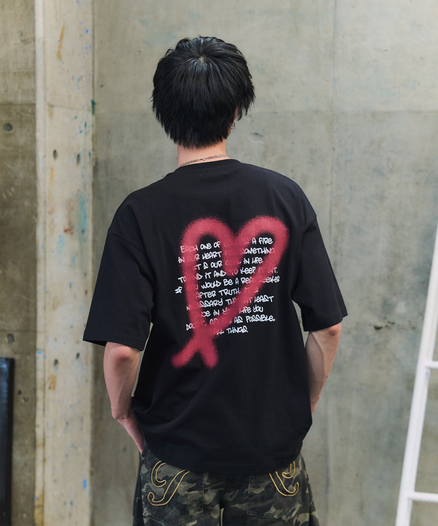スプレーハート ビッグシルエット バックプリント 半袖Tシャツ ワンポイント