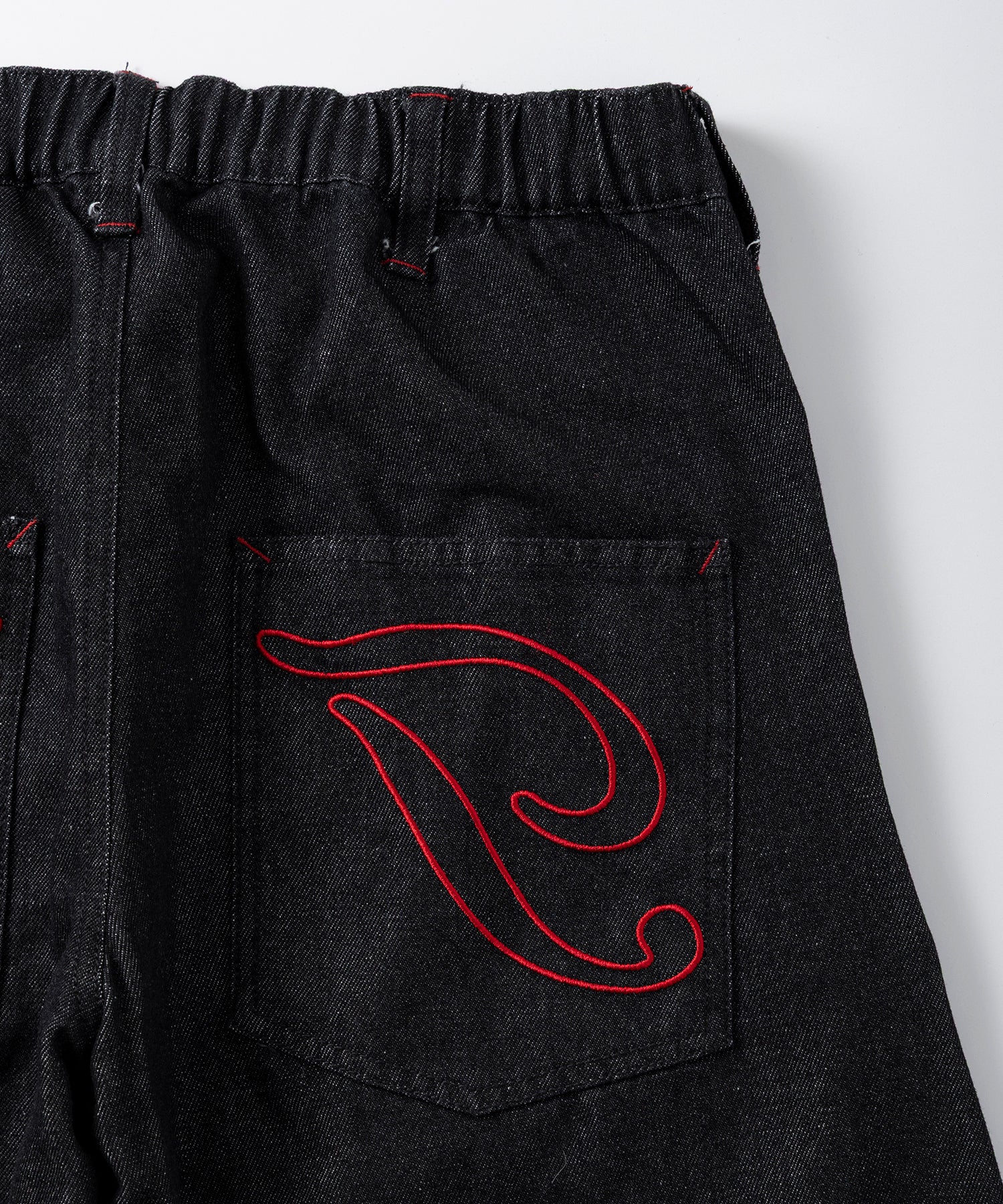 2-TUCK BACK EMBROIDERED DENIM PANTS / ツータック バック刺繍入り デニムパンツ