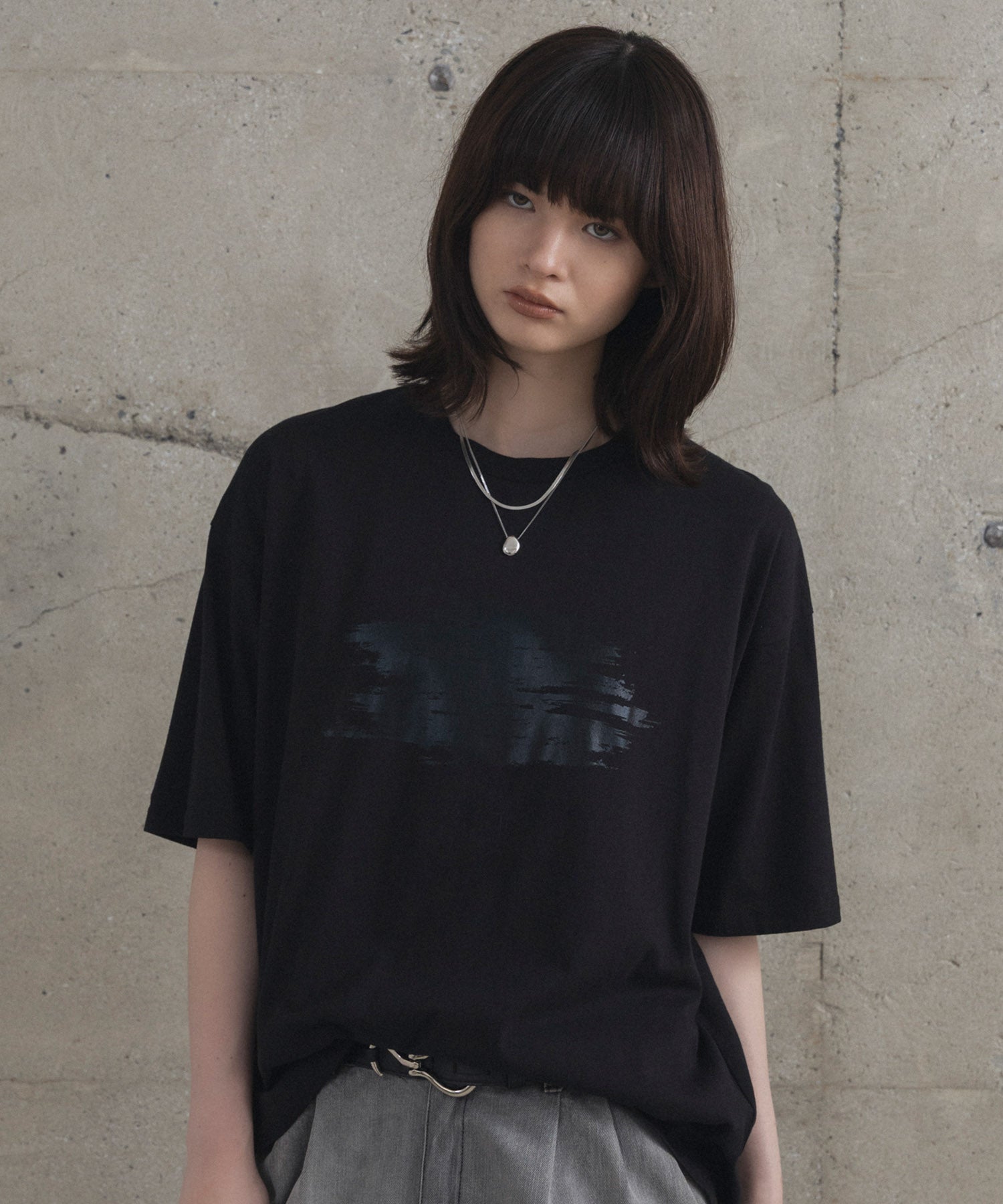 アブストラクトグラフィック箔プリント 半袖Tシャツ