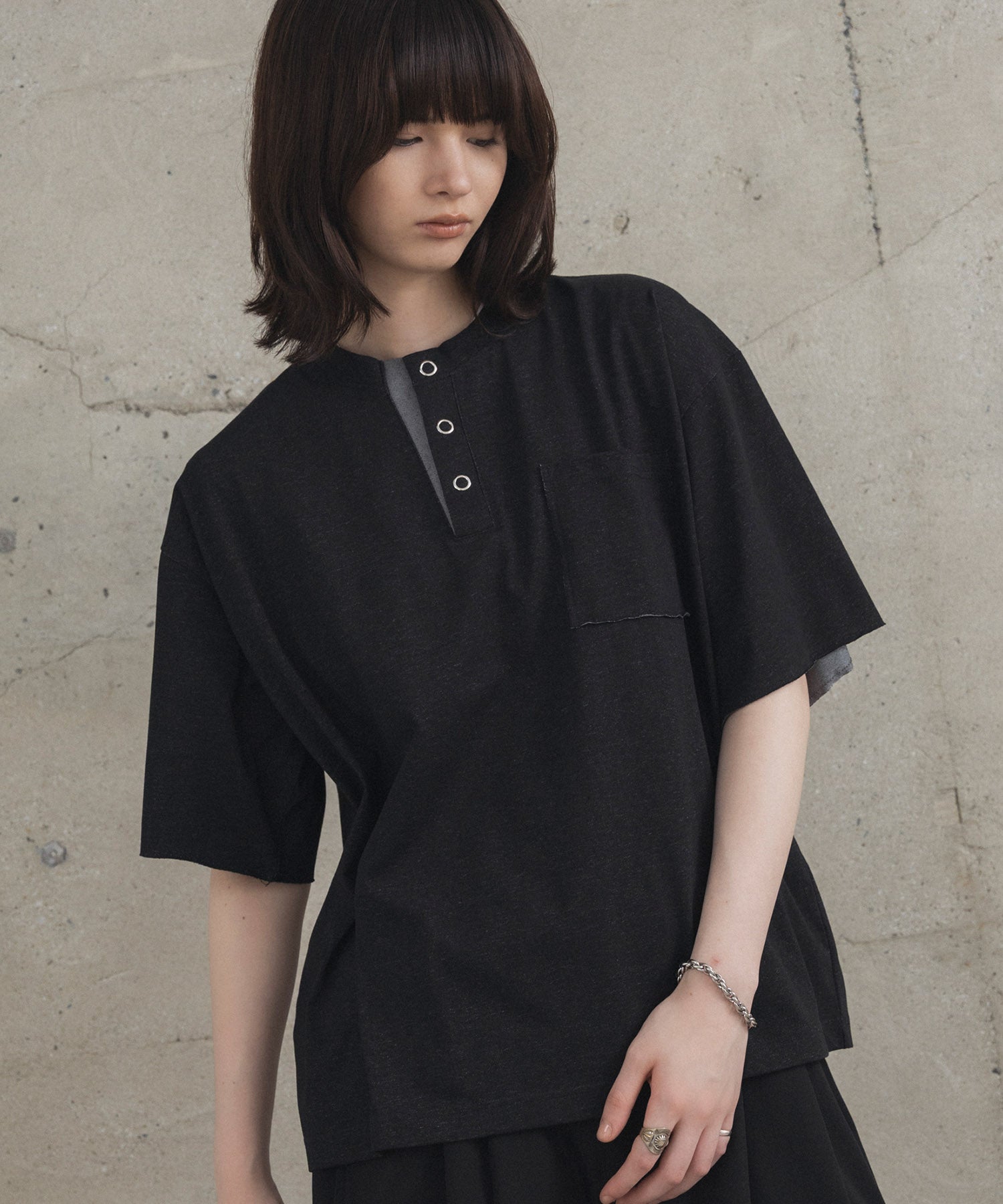 Contrast Color Henley Neck T-shirt / コントラストカラー ヘンリーネックTシャツ