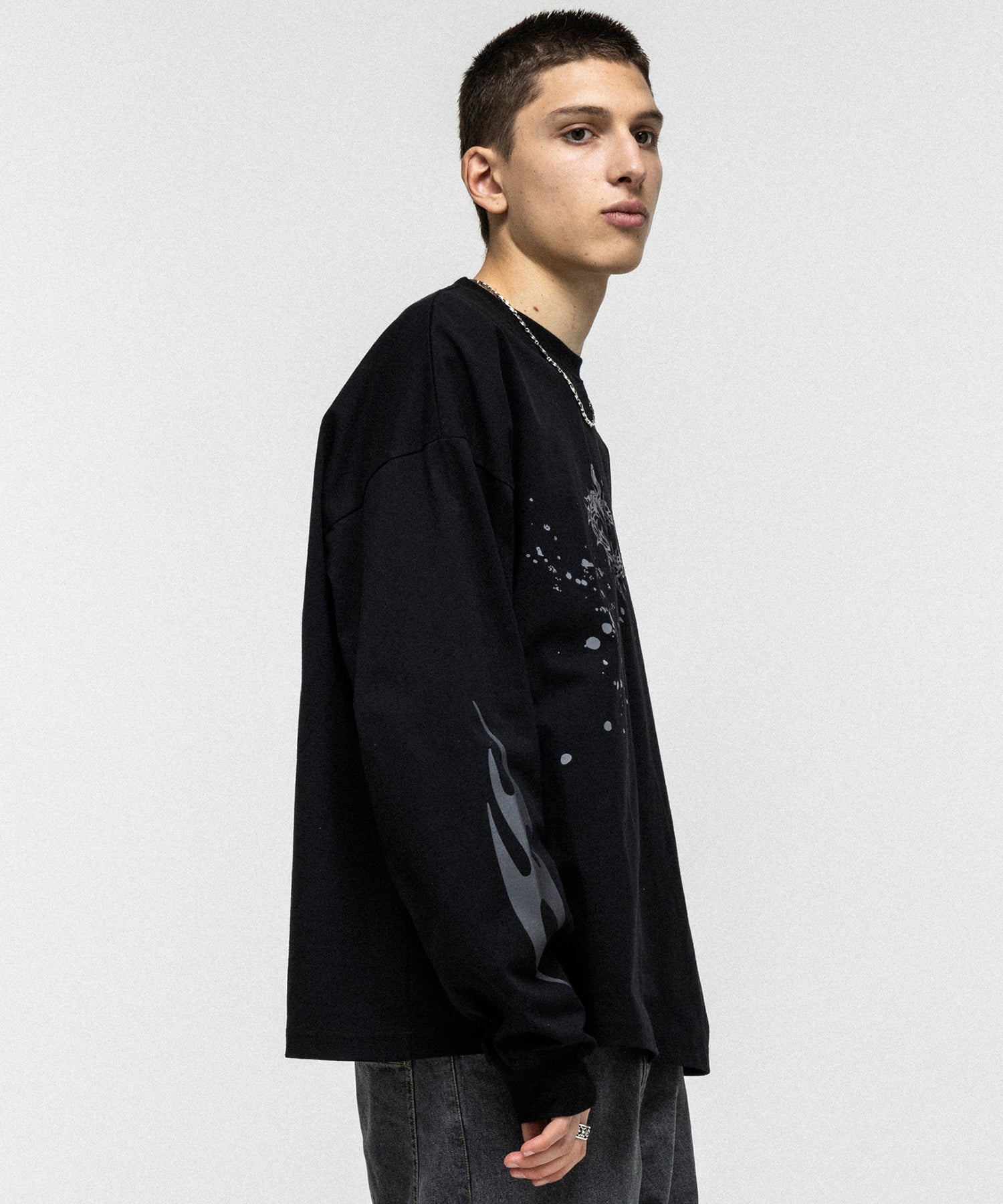 GRAPHIC LONG SLEEVE TEE / グラフィックロングスリーブTシャツ