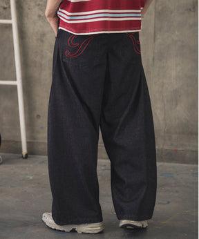 2-TUCK BACK EMBROIDERED DENIM PANTS / ツータック バック刺繍入り デニムパンツ