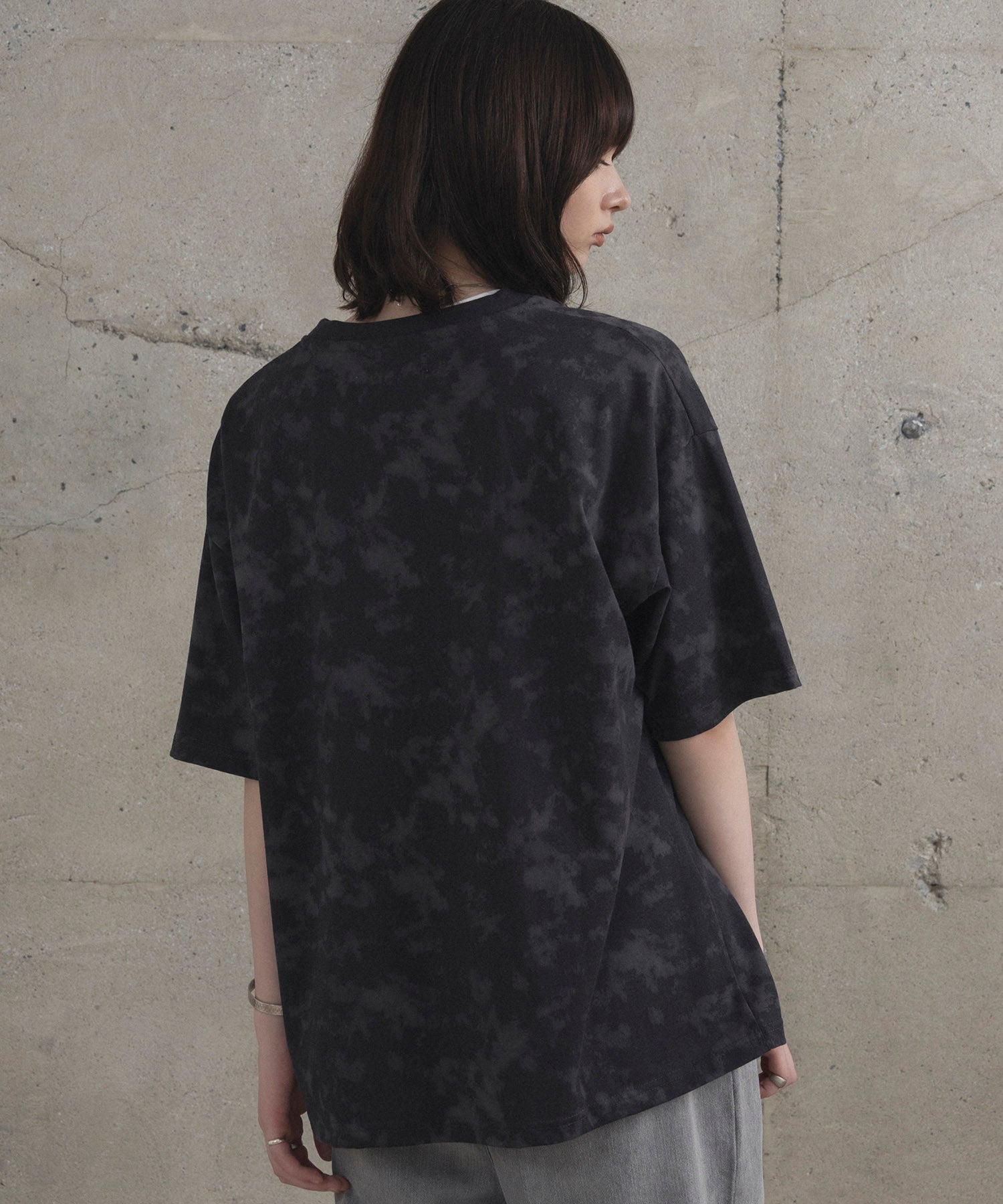 ビックシルエット 総柄プリント 半袖Ｔシャツ
