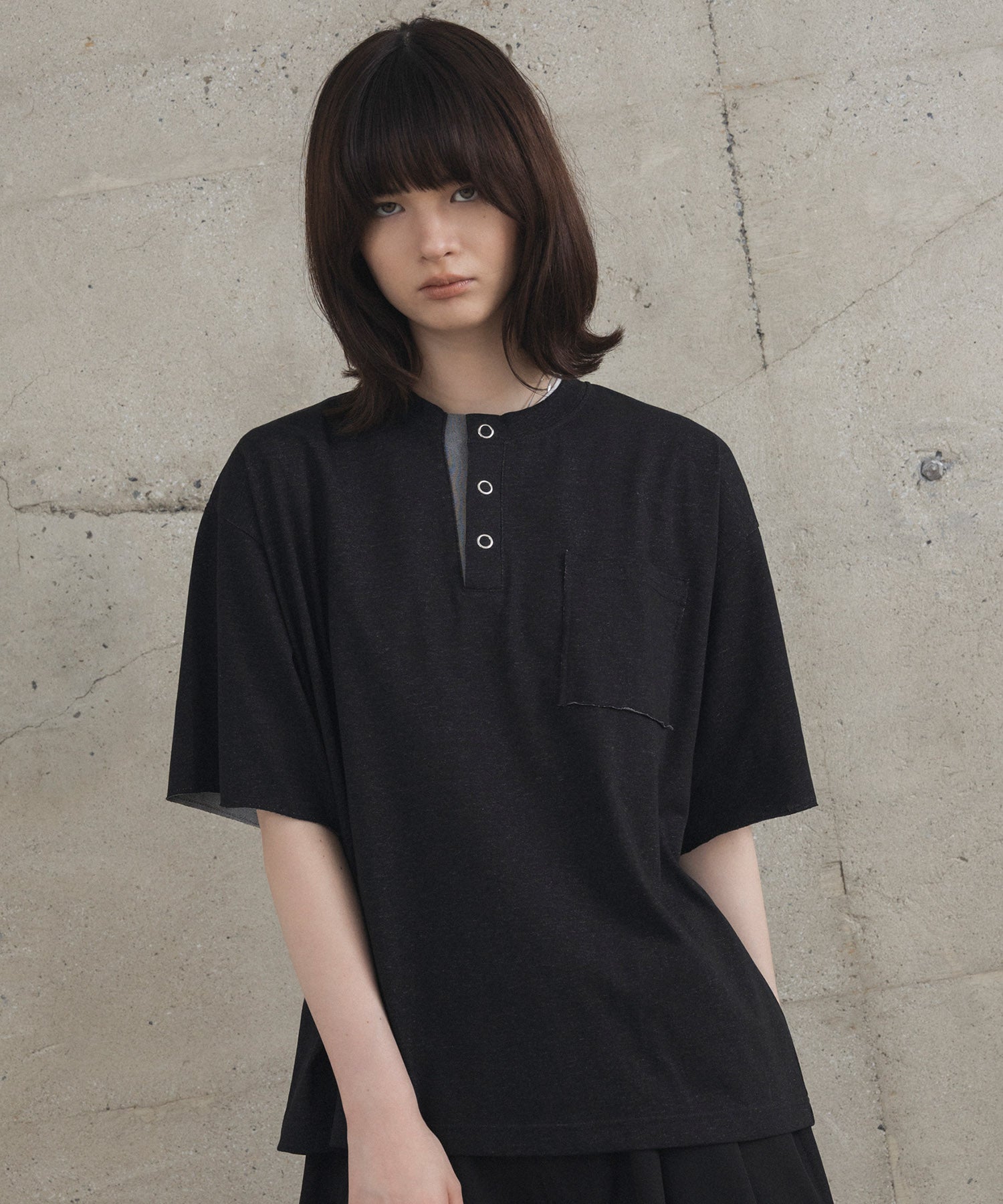 Contrast Color Henley Neck T-shirt / コントラストカラー ヘンリーネックTシャツ