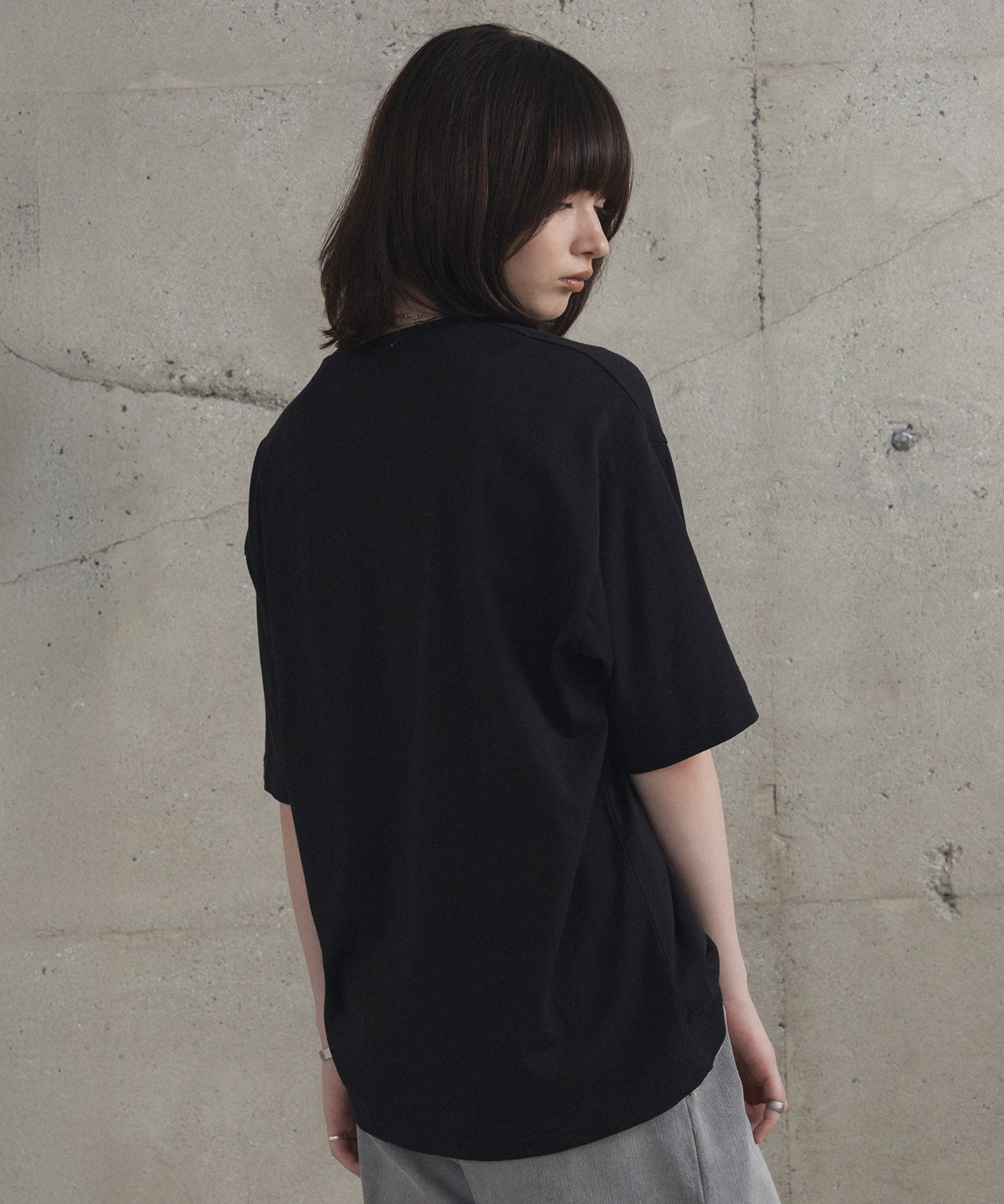 アブストラクトグラフィック箔プリント 半袖Tシャツ