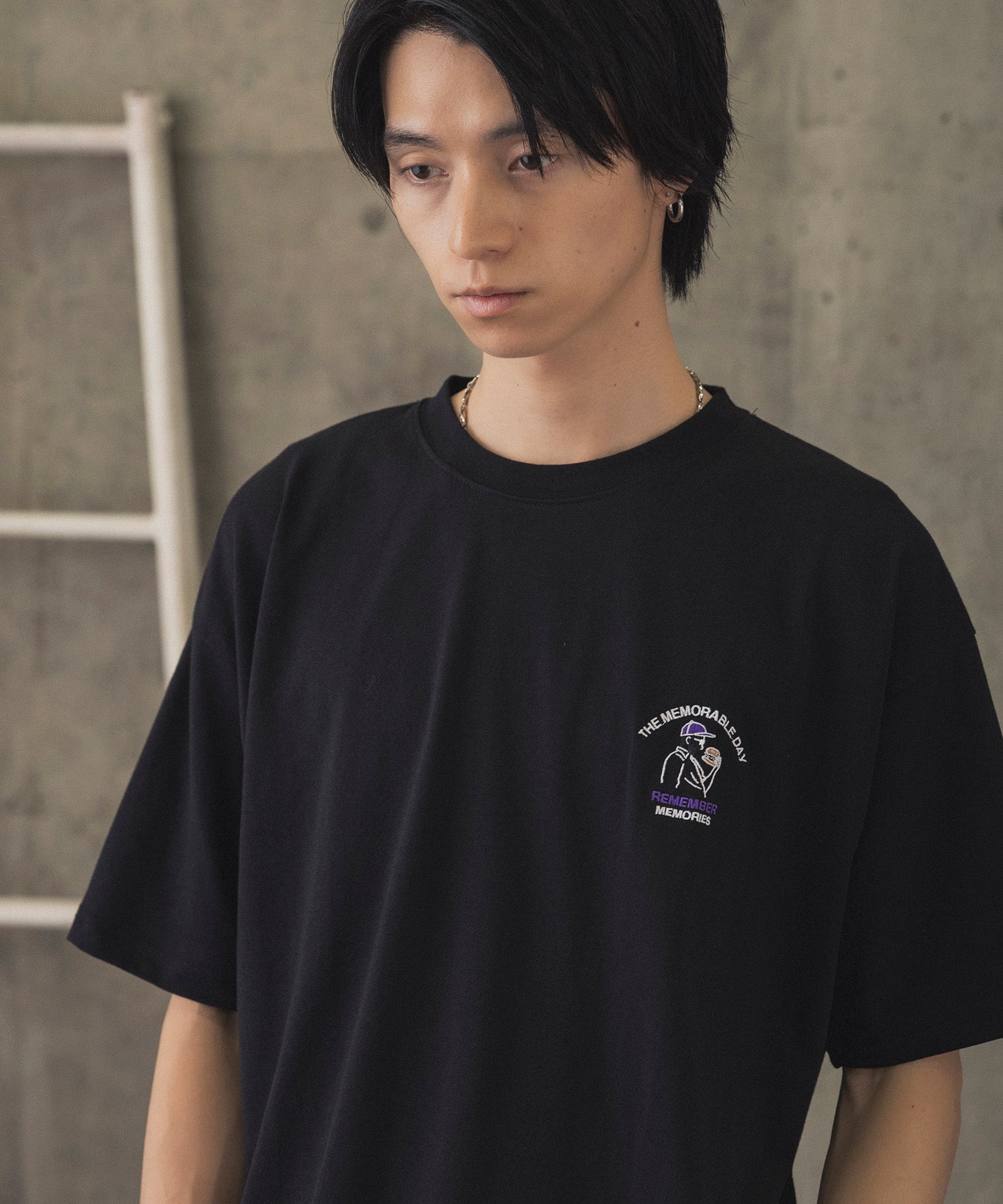 ヒゲオジサンC ワンポイント刺繍ロゴ ビッグシルエット半袖Tシャツ