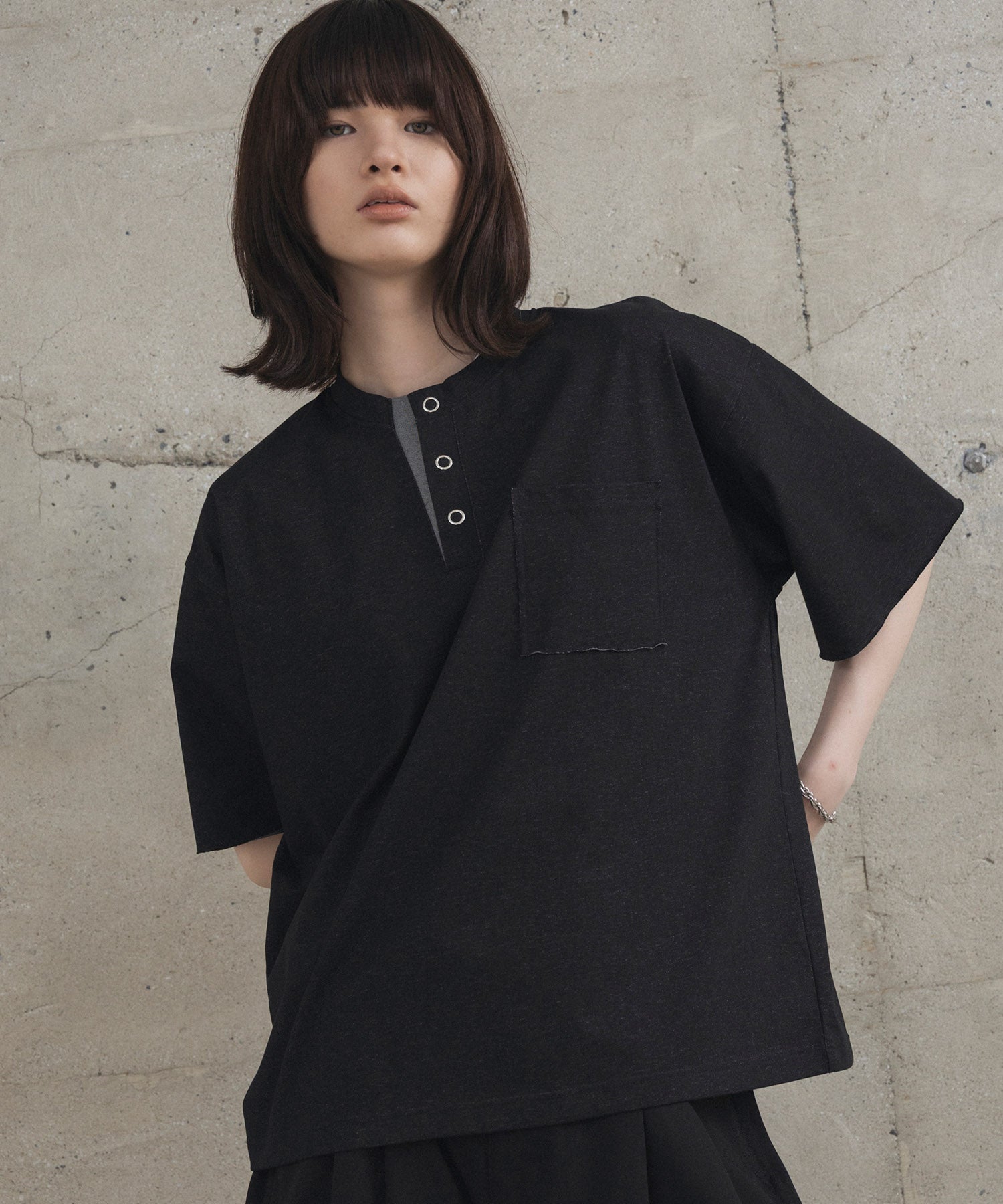 Contrast Color Henley Neck T-shirt / コントラストカラー ヘンリーネックTシャツ