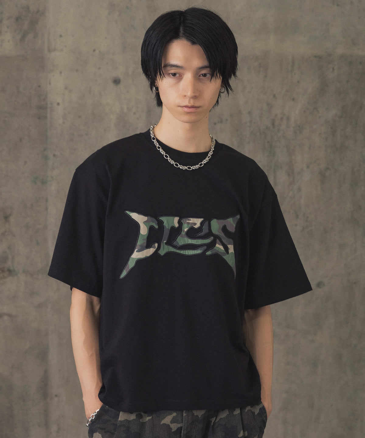 ASSORTED PATTERN GRAPHIC TEE / アソート柄グラフィックTシャツ