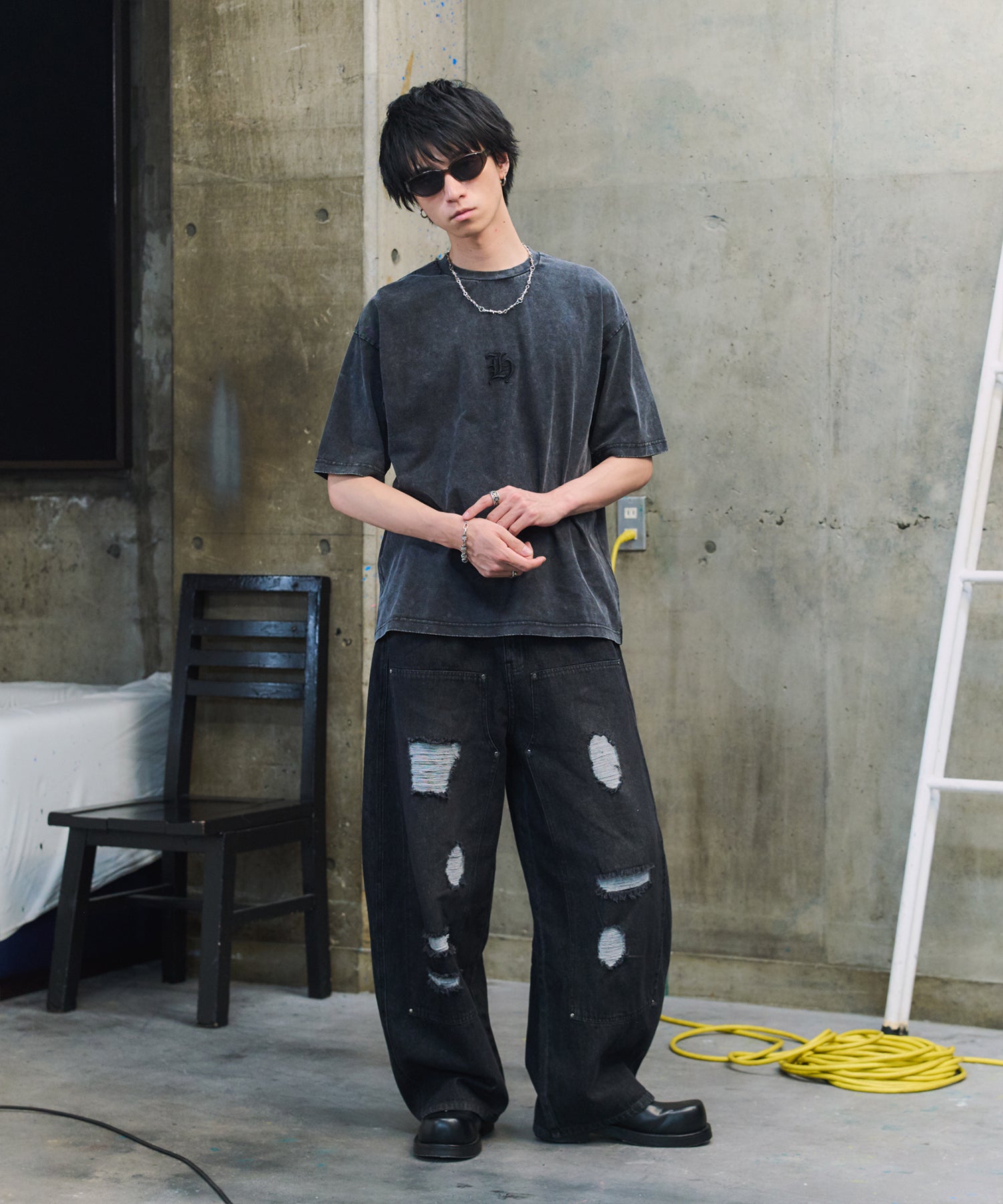 ハードウォッシュ加工 ワンポイント刺繍  ボックスシルエット 半袖Tシャツ