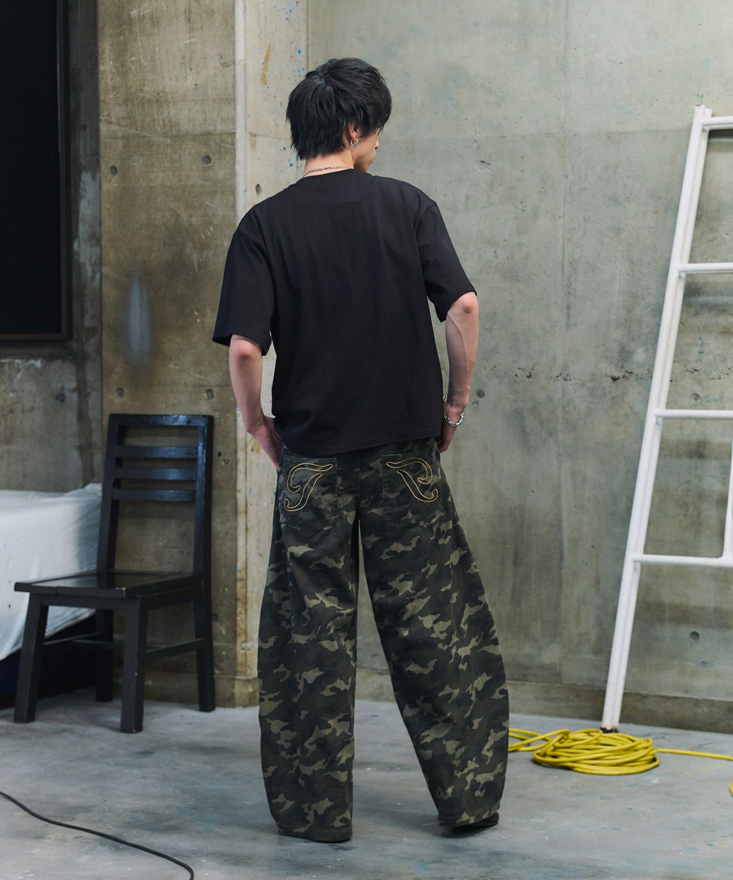 VINTAGE LIKE GRAPHIC PHOTO T-SHIRT / ヴィンテージ風グラフィックフォトTシャツ