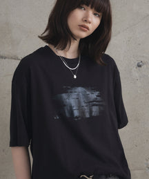 アブストラクトグラフィック箔プリント 半袖Tシャツ
