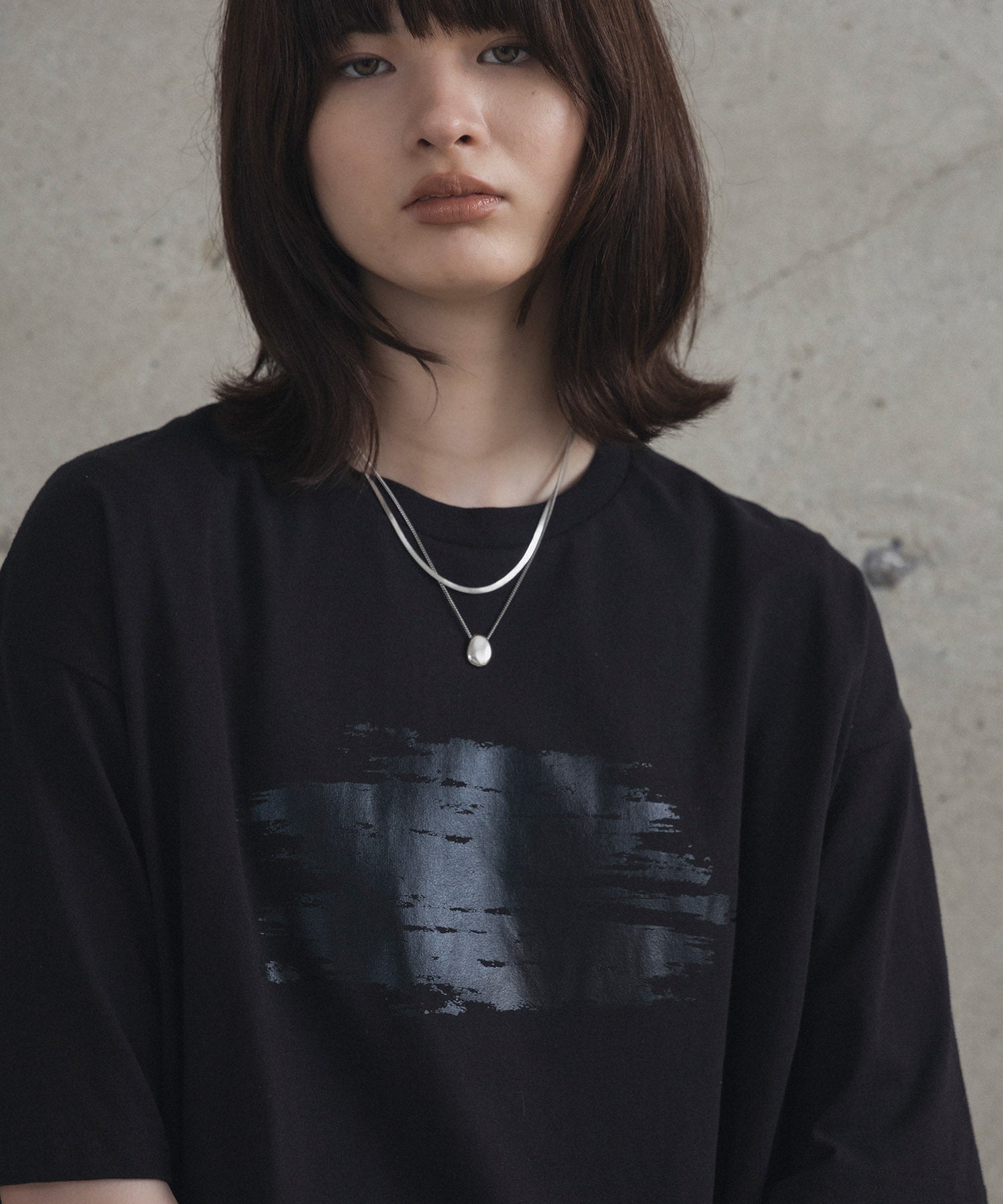 アブストラクトグラフィック箔プリント 半袖Tシャツ