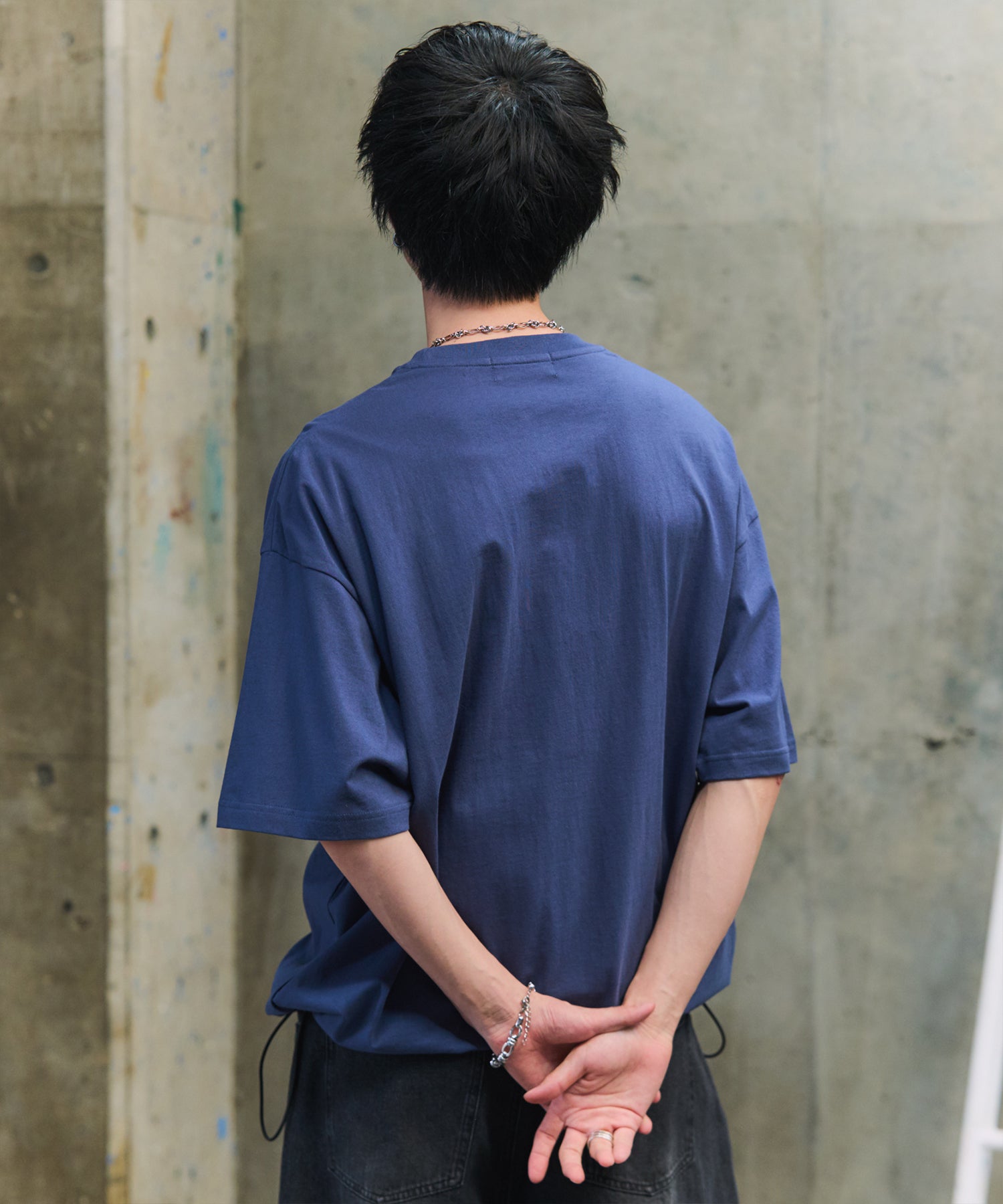 ビッグシルエット ワンポイント刺繍 裾ドローコード Tシャツ