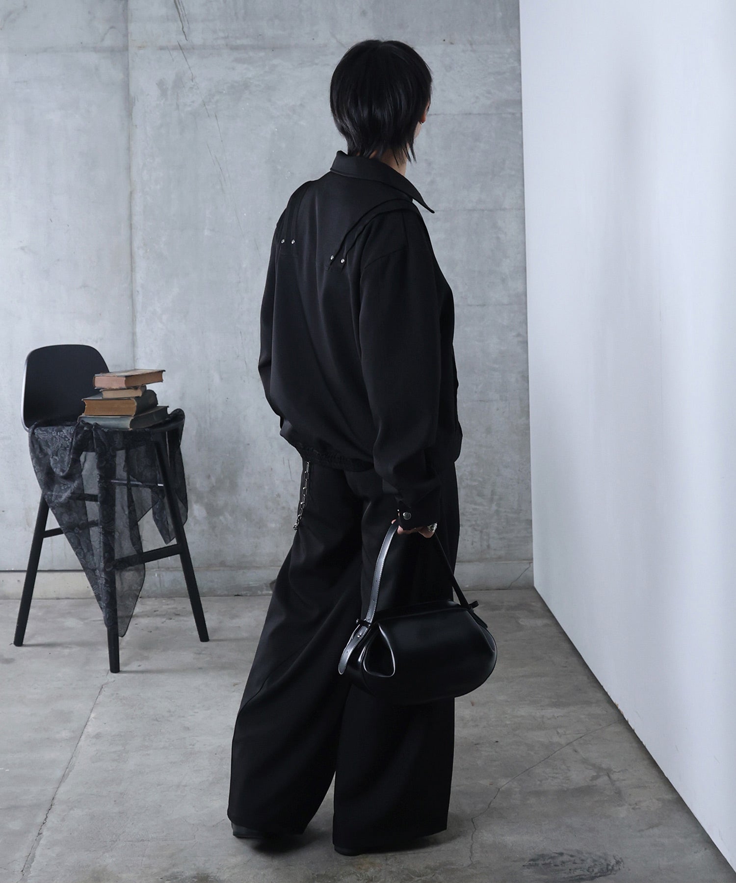 プリーツ リベット ショート ZIPブルゾン