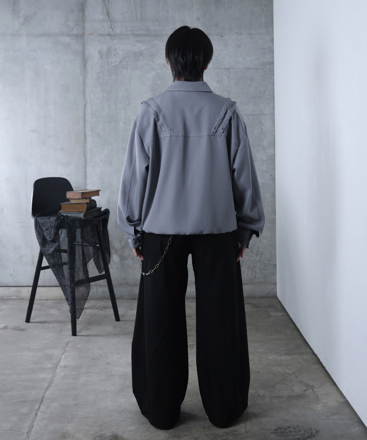 プリーツ リベット ショート ZIPブルゾン