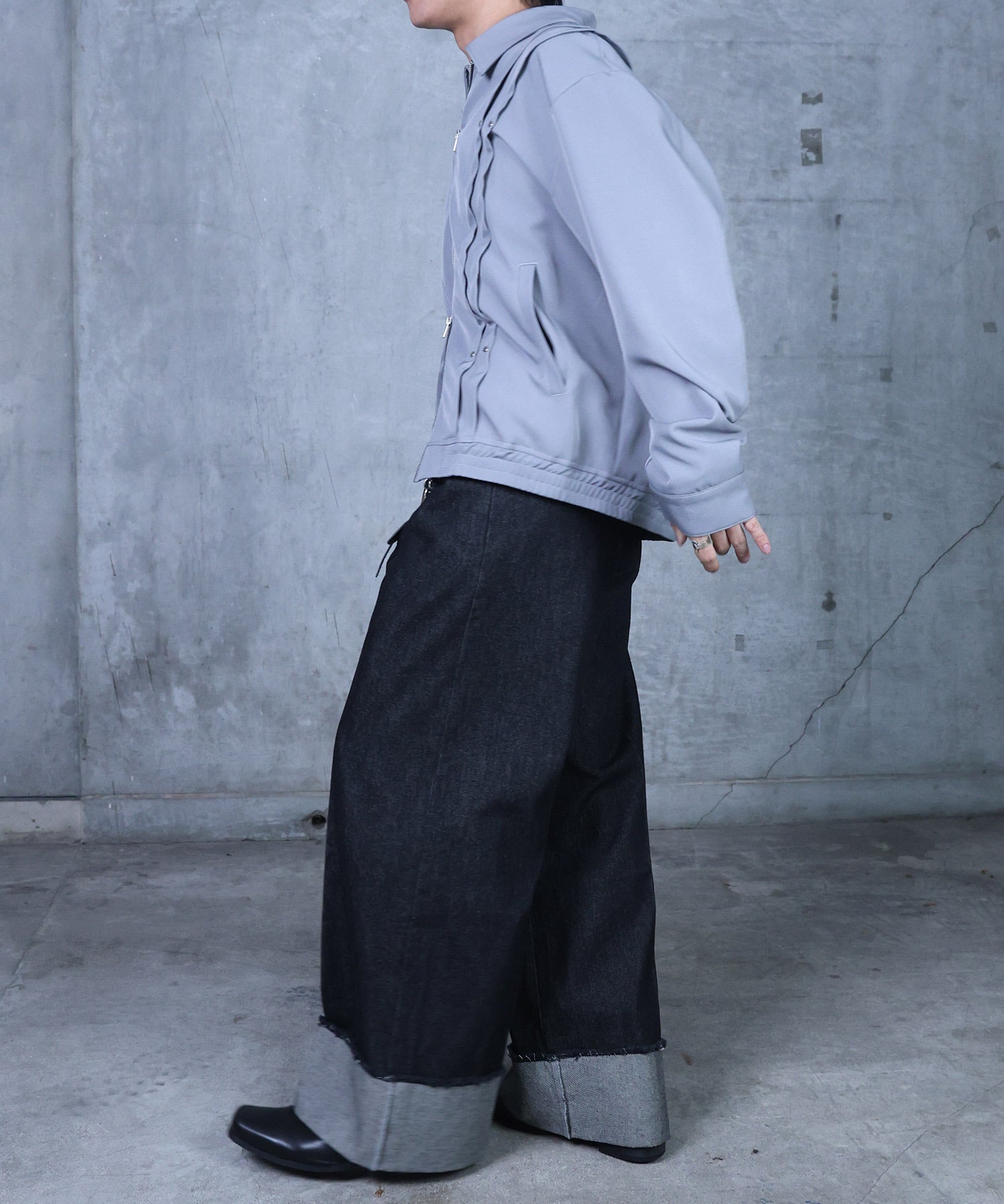 ロールアップ デニムスラックス