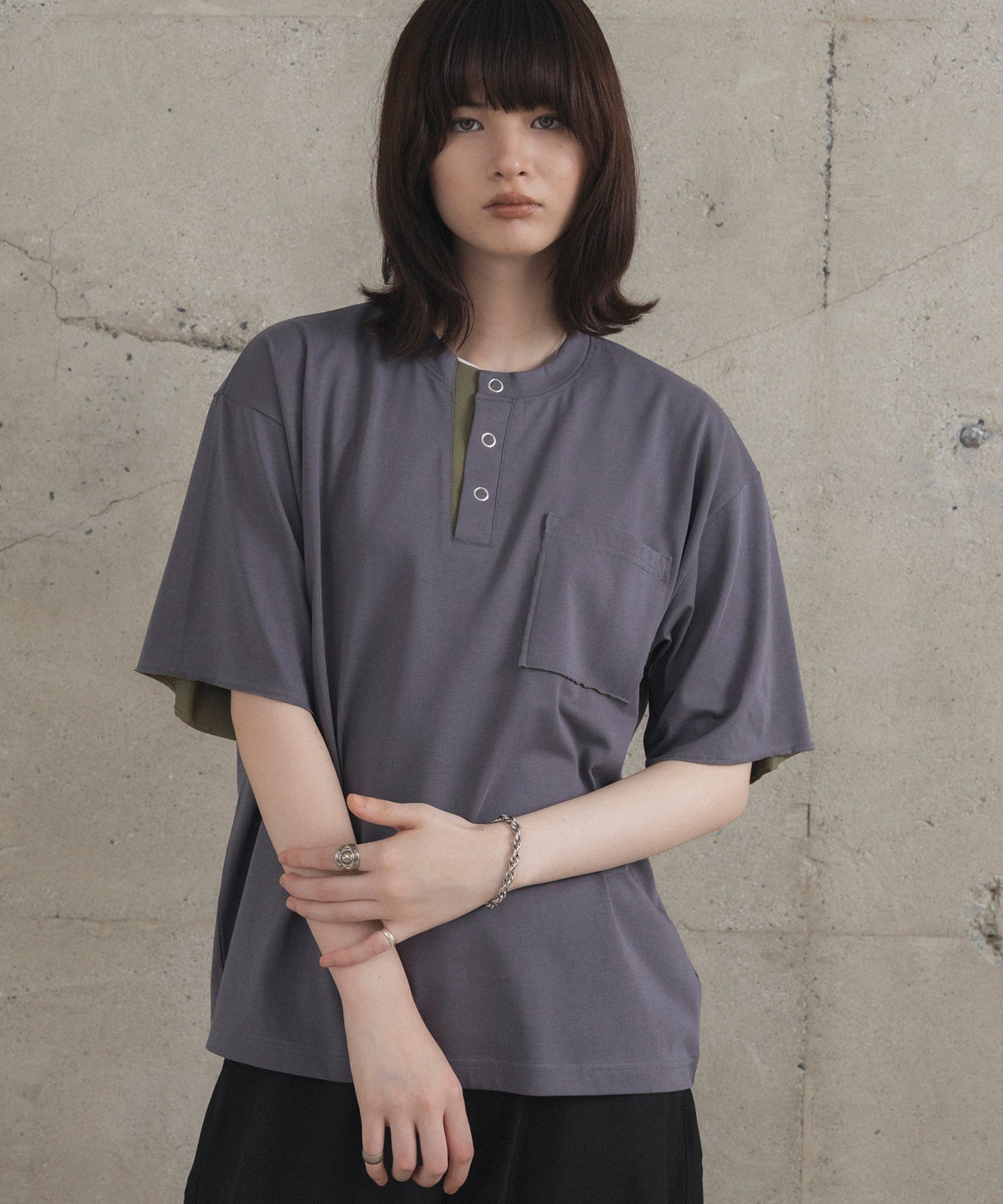 Contrast Color Henley Neck T-shirt / コントラストカラー ヘンリーネックTシャツ