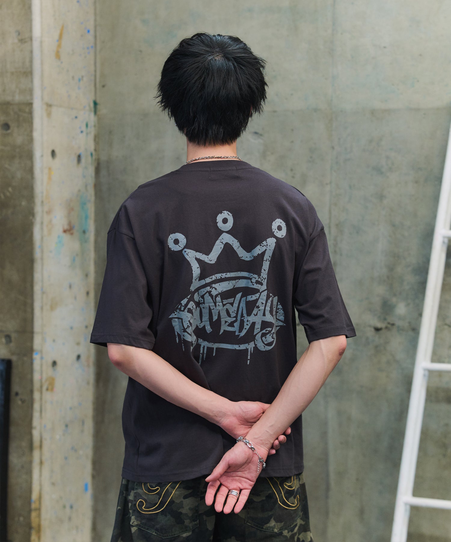 クラウン ボックスシルエット グランジ風 レトロモチーフ バックプリント 半袖Tシャツ