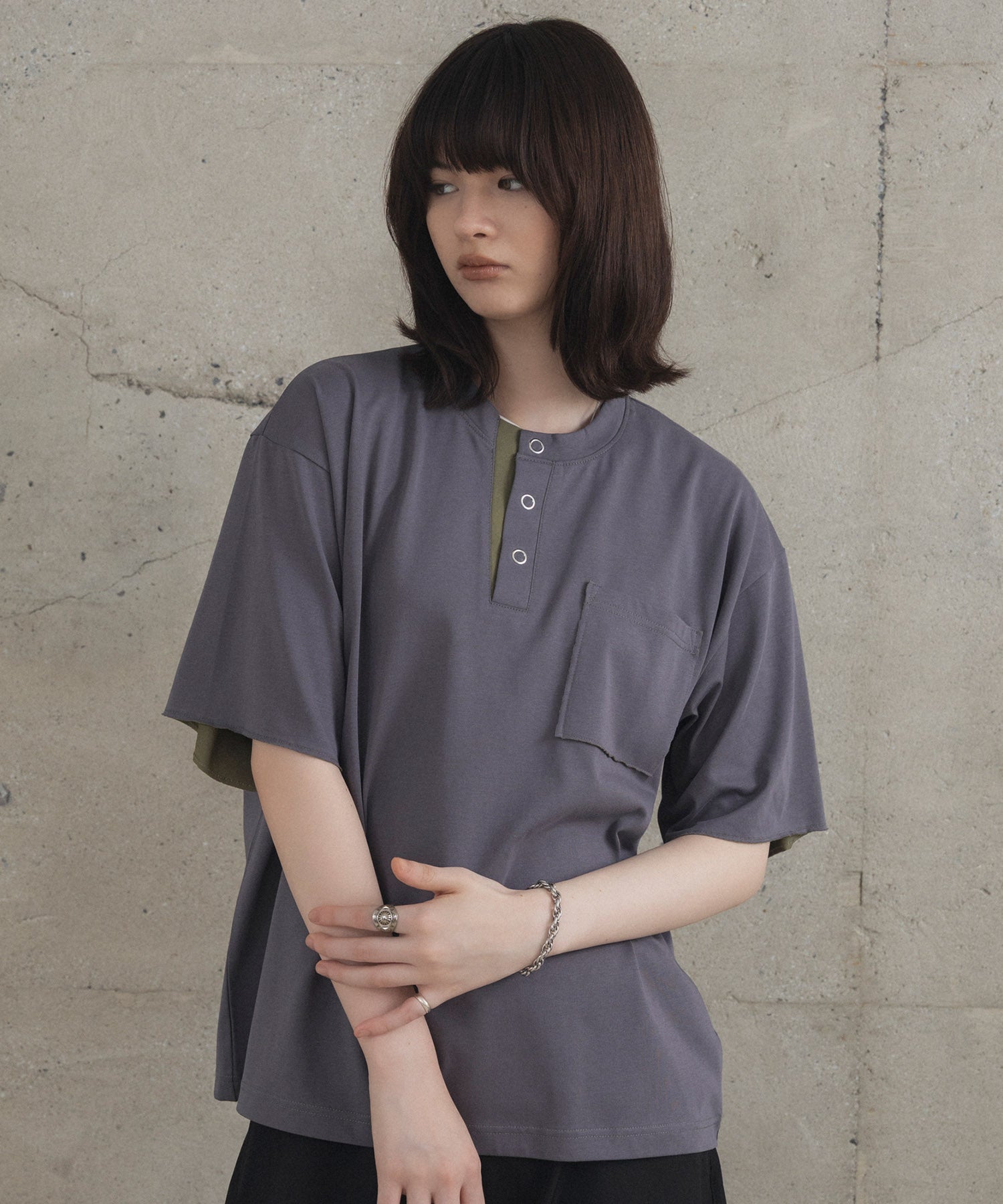 Contrast Color Henley Neck T-shirt / コントラストカラー ヘンリーネックTシャツ