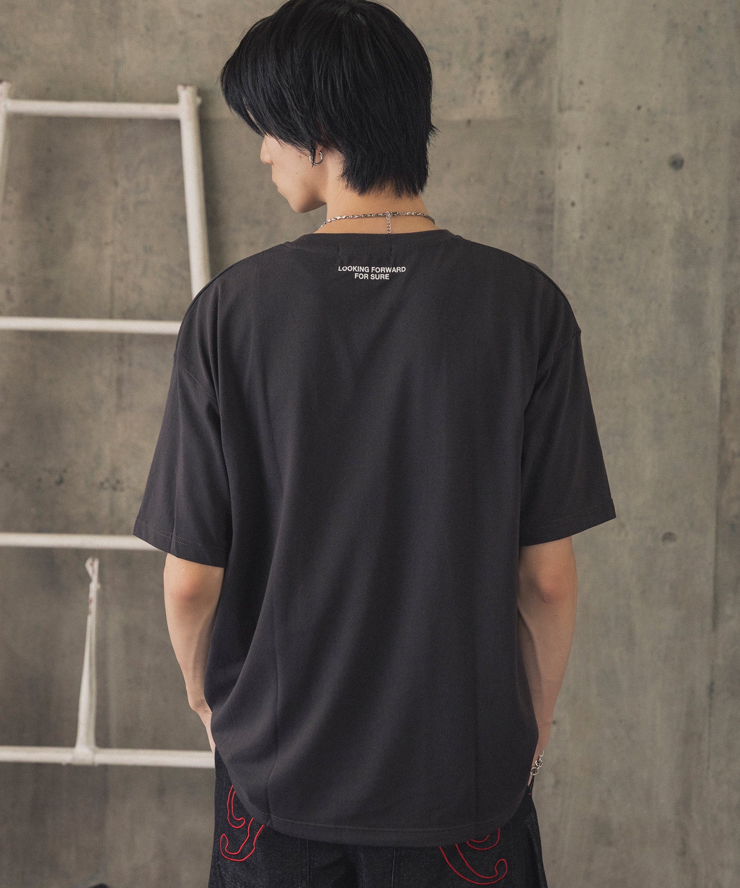 ヒゲオジサンB ワンポイント刺繍ロゴ ビッグシルエット半袖Tシャツ