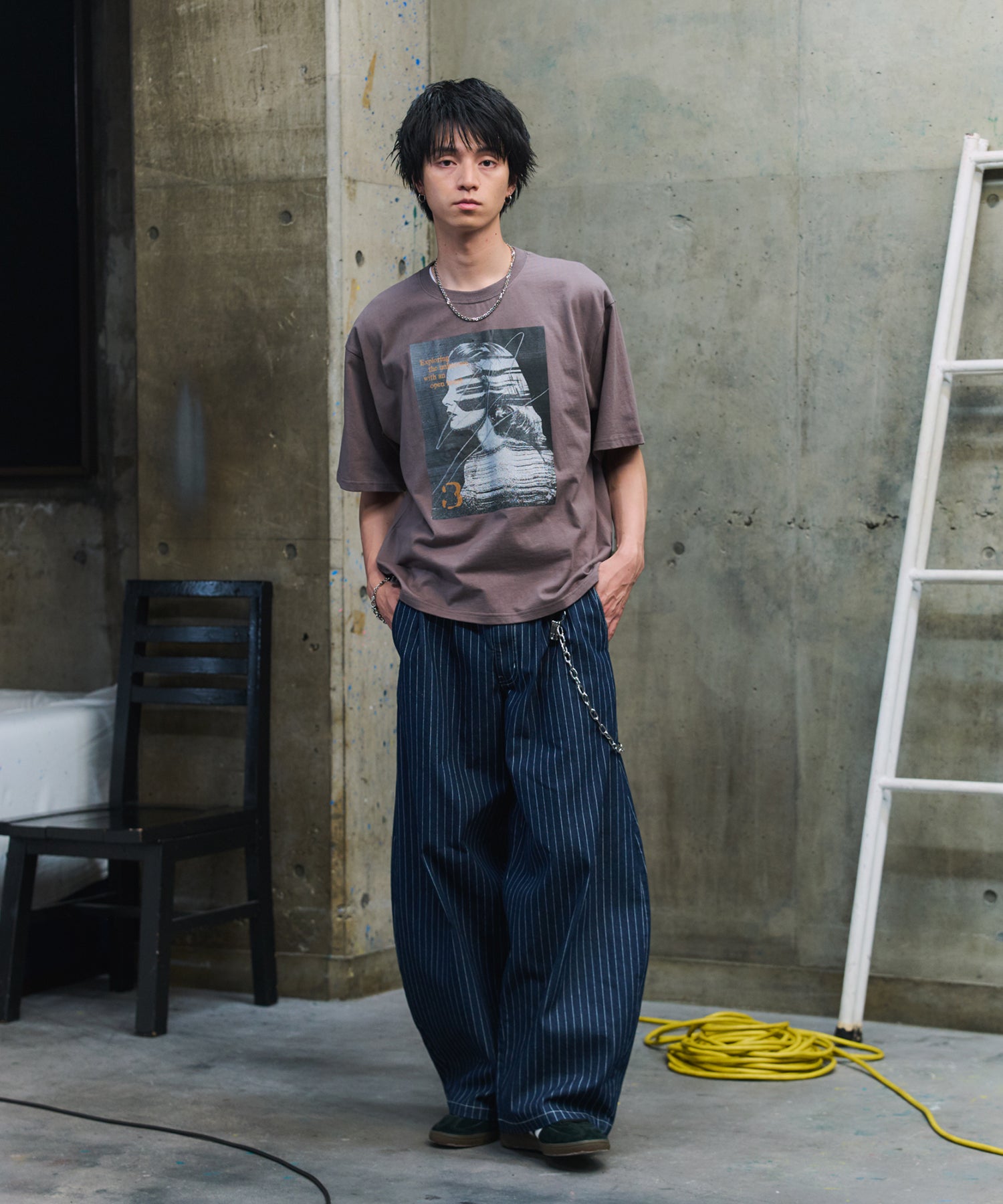 VINTAGE LIKE GRAPHIC PHOTO T-SHIRT / ヴィンテージ風グラフィックフォトTシャツ