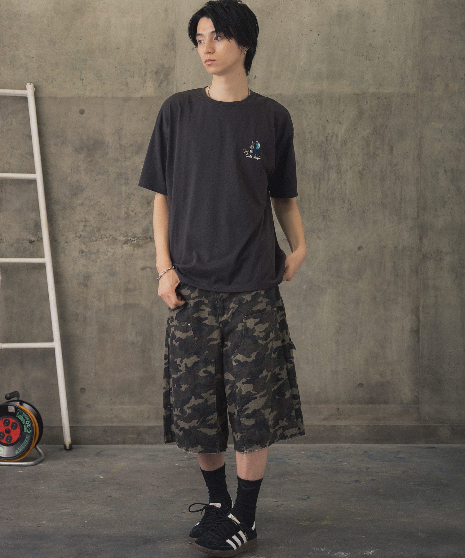 ウォーキングB ワンポイント刺繍ロゴ ビッグシルエット半袖Tシャツ