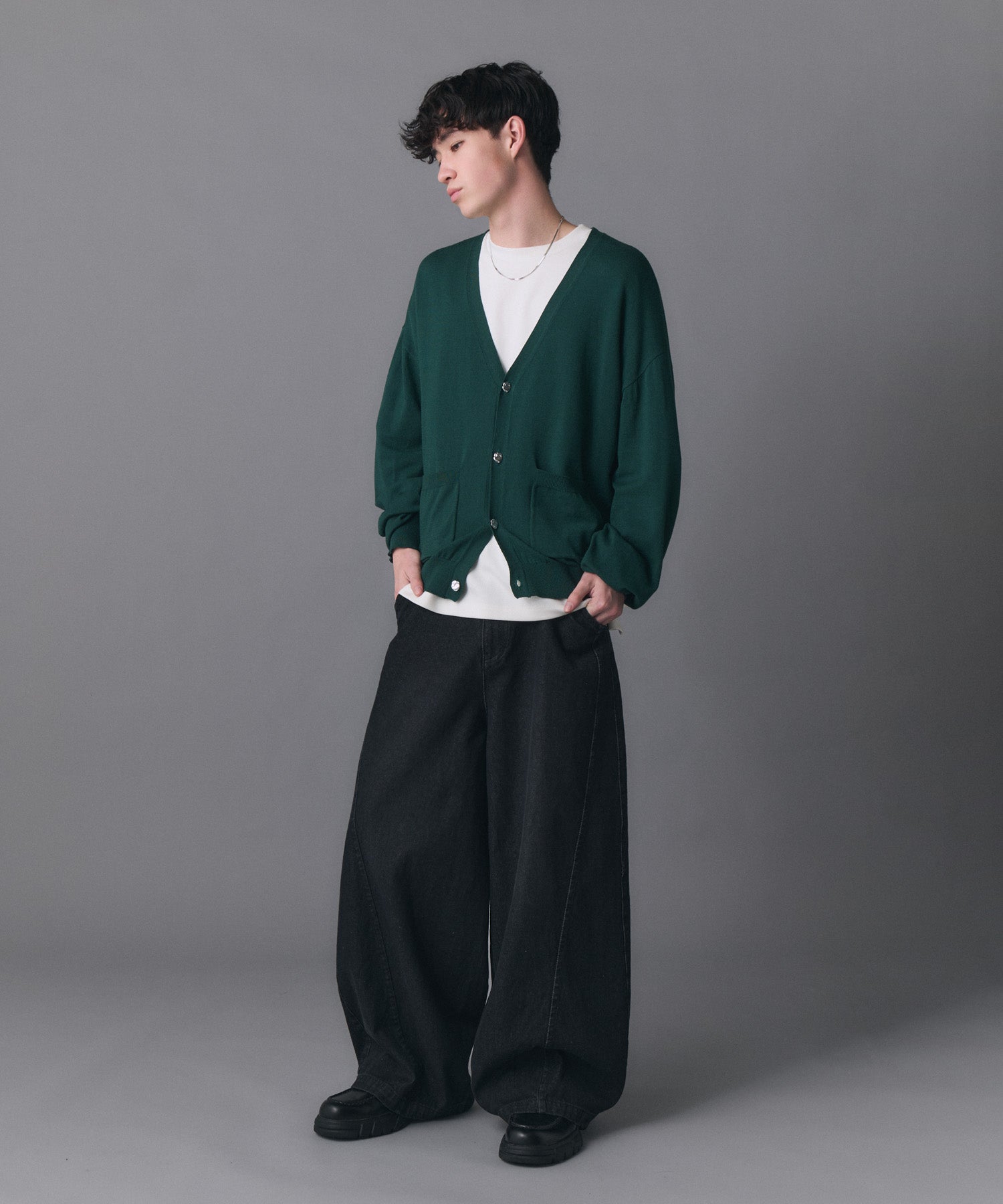 Stone-like Button Cardigan / ストーンライクボタンカーディガン