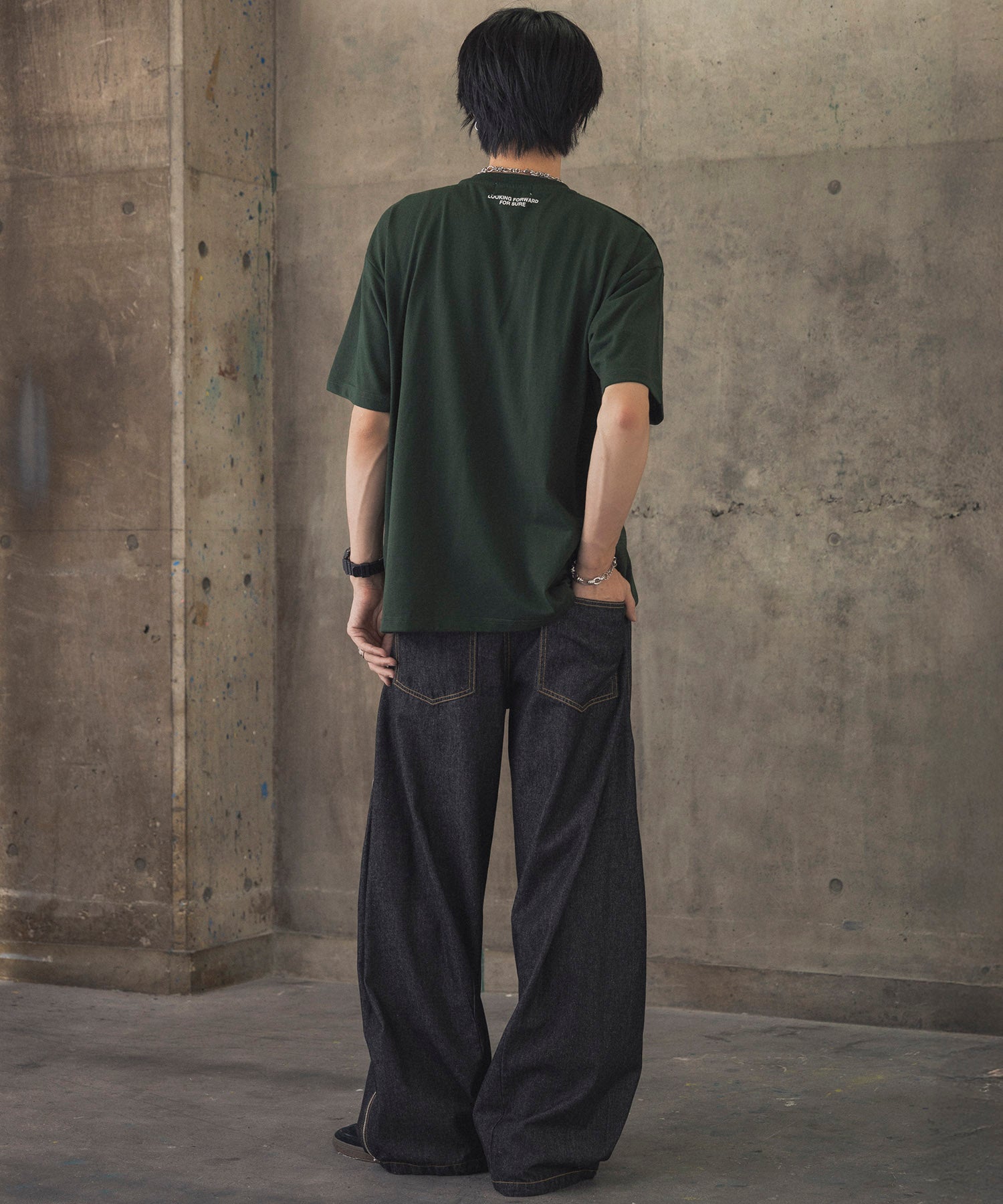 ヒゲオジサンC ワンポイント刺繍ロゴ ビッグシルエット半袖Tシャツ