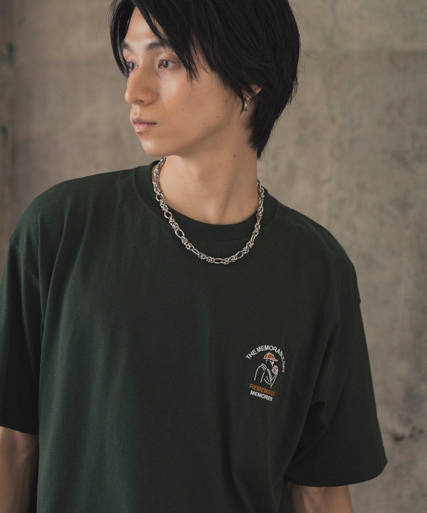 ヒゲオジサンC ワンポイント刺繍ロゴ ビッグシルエット半袖Tシャツ