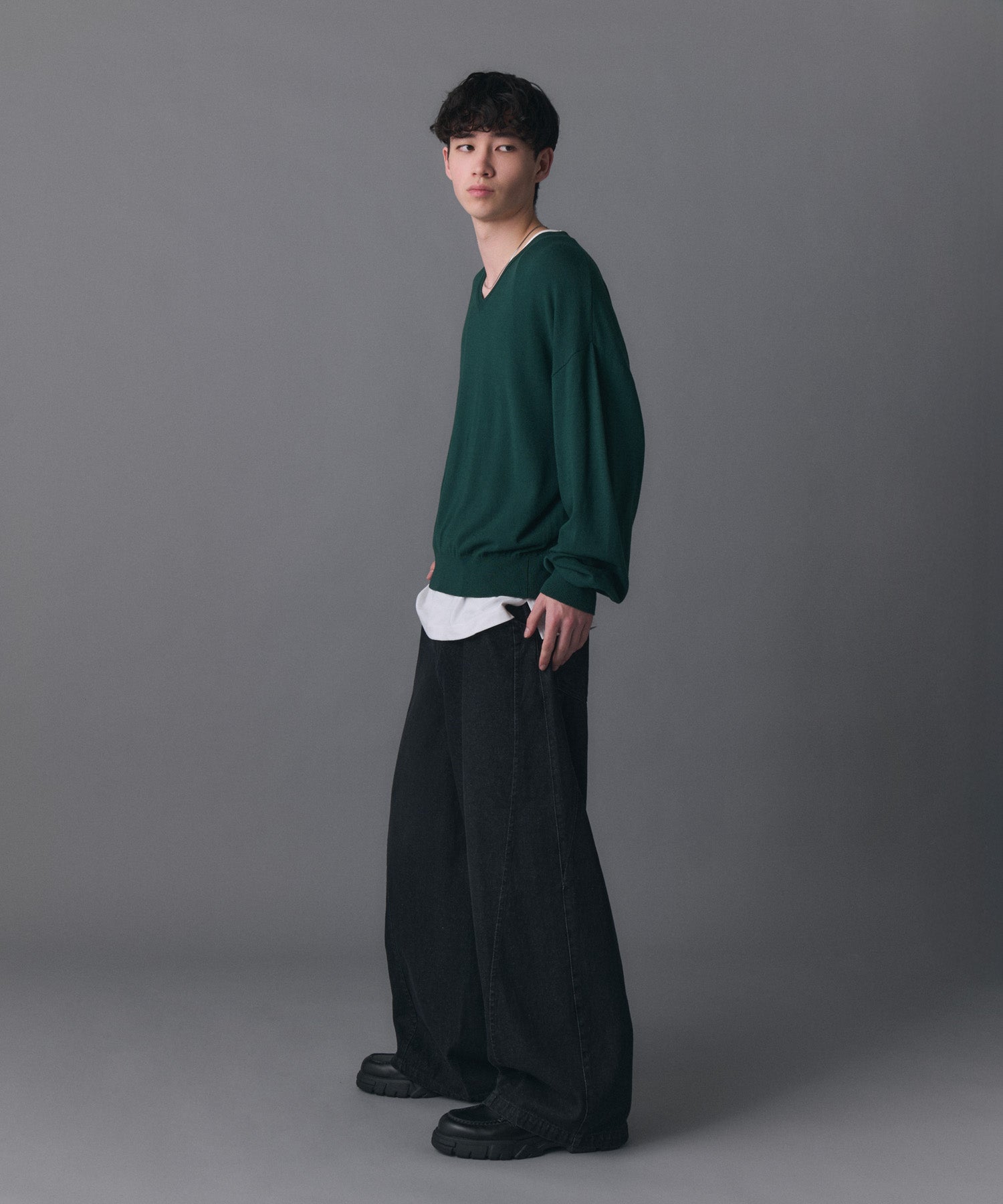 V-neck High Gauge Knit / Vネックハイゲージニット