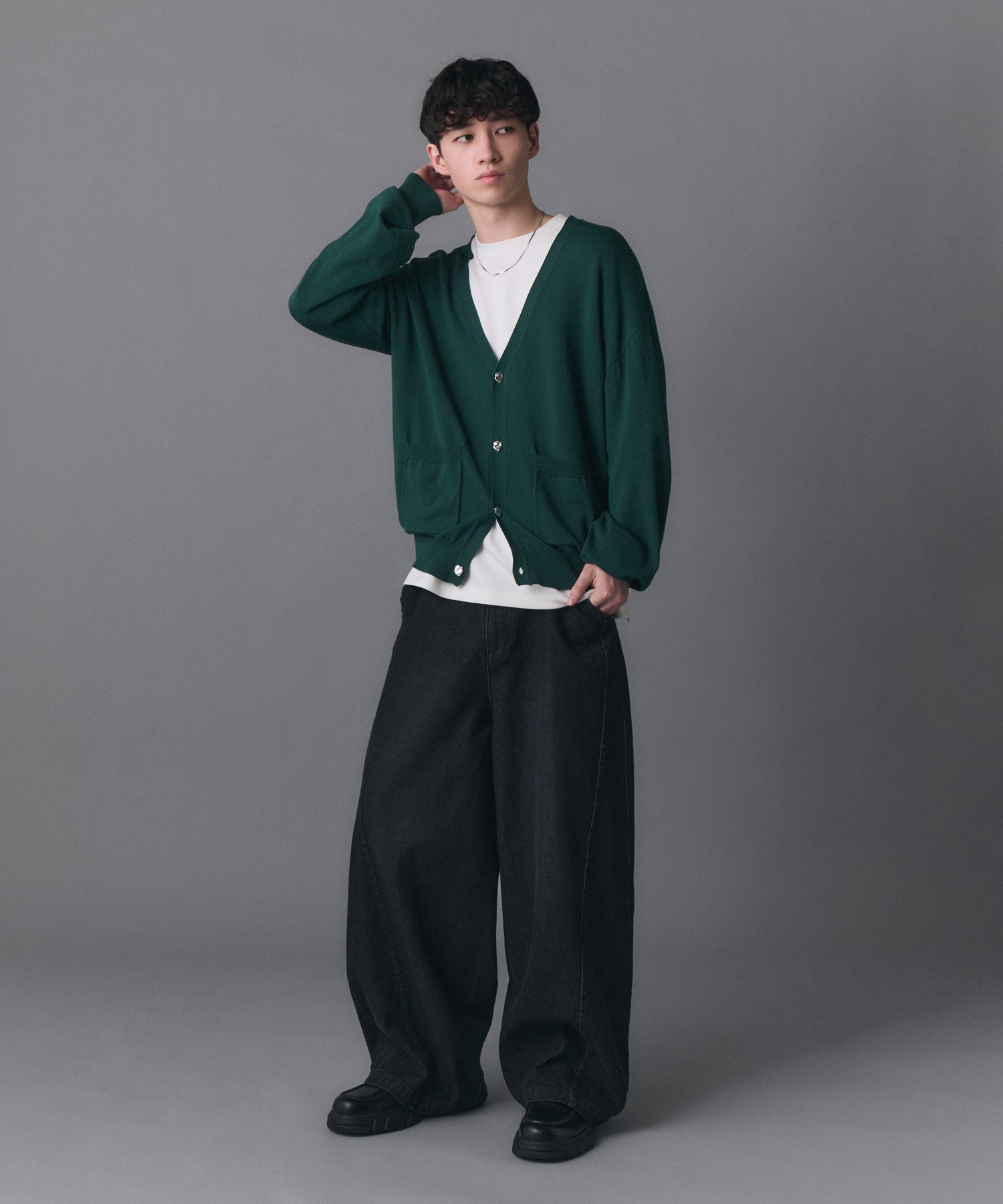 STONE  ボタン付きカーディガン Lサイズ CONFIRM | Stone-like Button Cardigan / ストーンライクボタン
