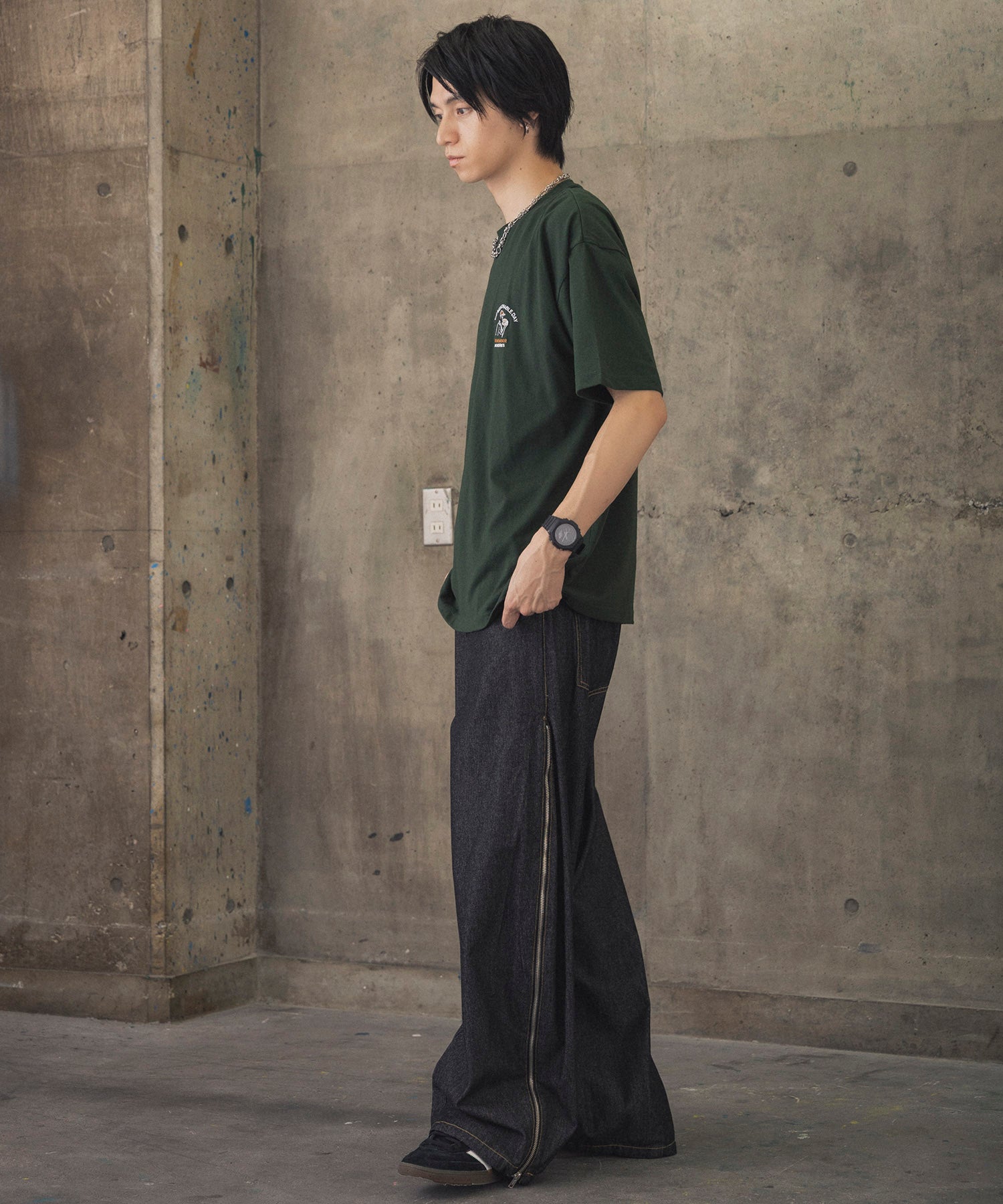 ヒゲオジサンC ワンポイント刺繍ロゴ ビッグシルエット半袖Tシャツ