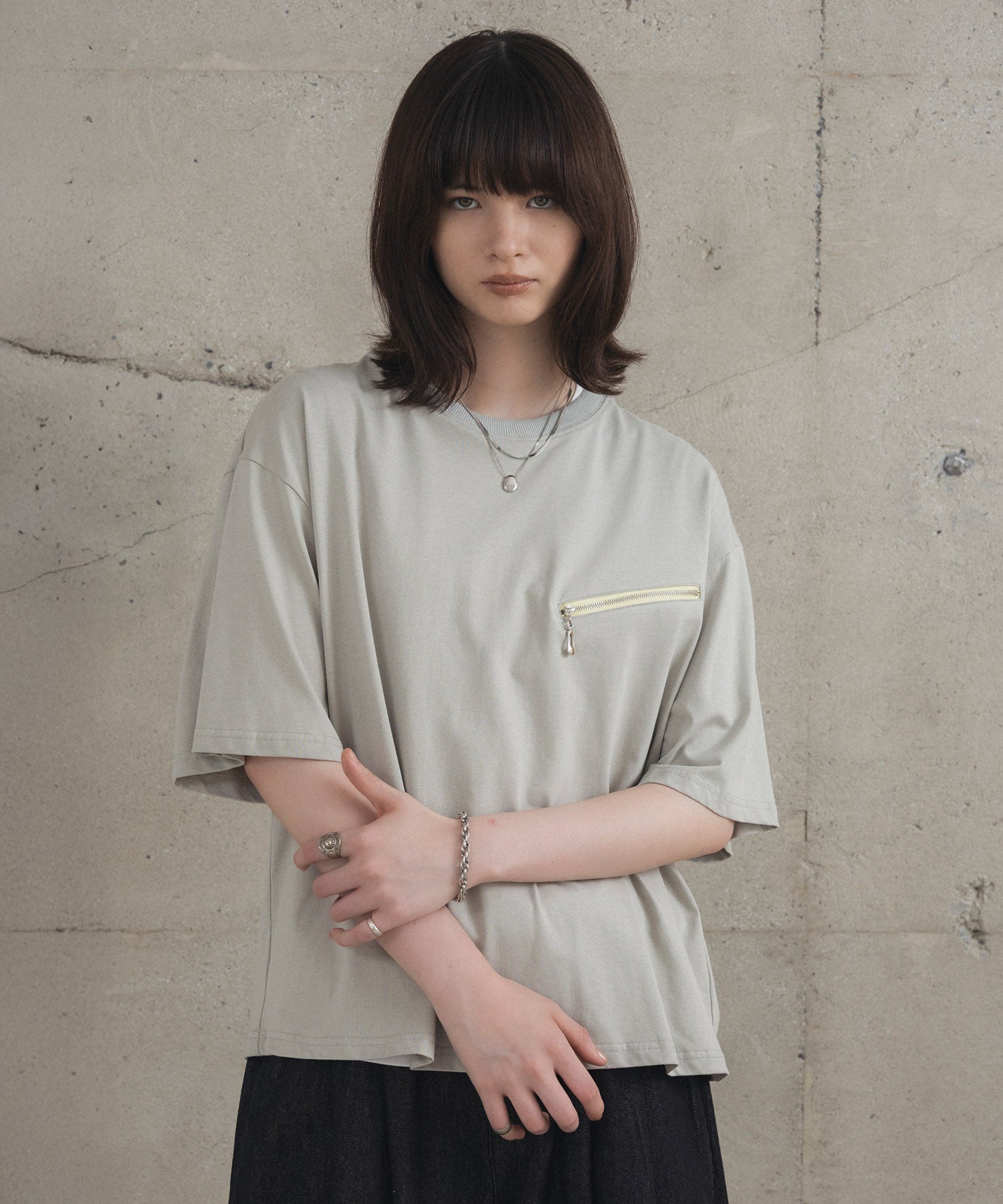 Zip-detail Tee / ジップディテールTシャツ