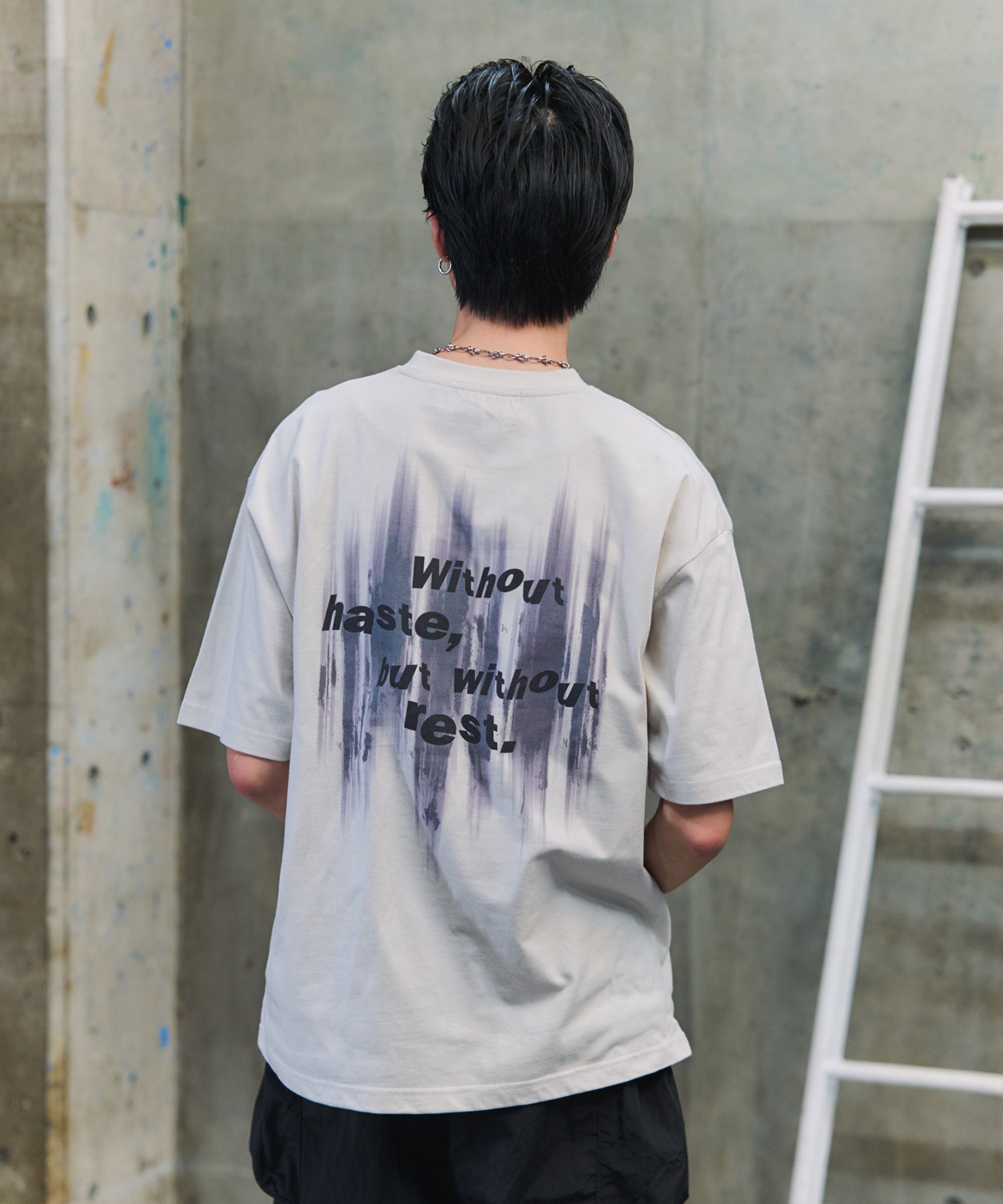 ビッグシルエット プレーティング グラフィック プリント 半袖Tシャツ