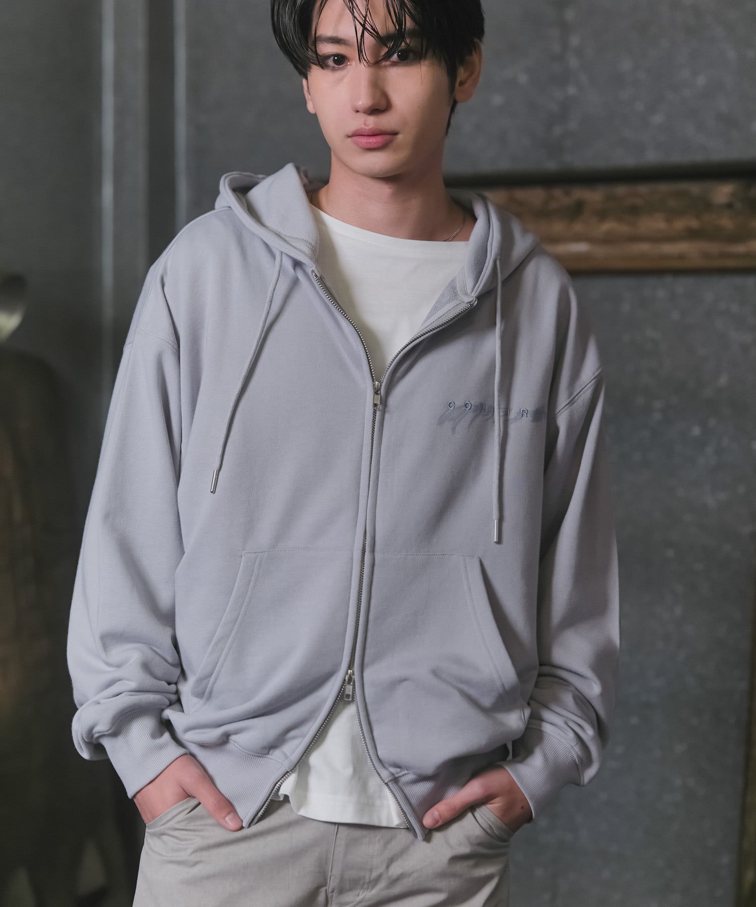 "Confirm" Logo Embroidery FullZIP Hoodie / "Confirm"刺繍フルジップパーカー