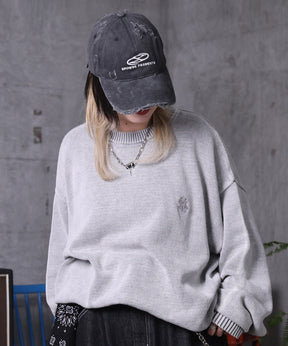 ヴィンテージライク ピグメント加工 ビッグシルエット ワンポイント刺繍 レトロプルオーバーニット