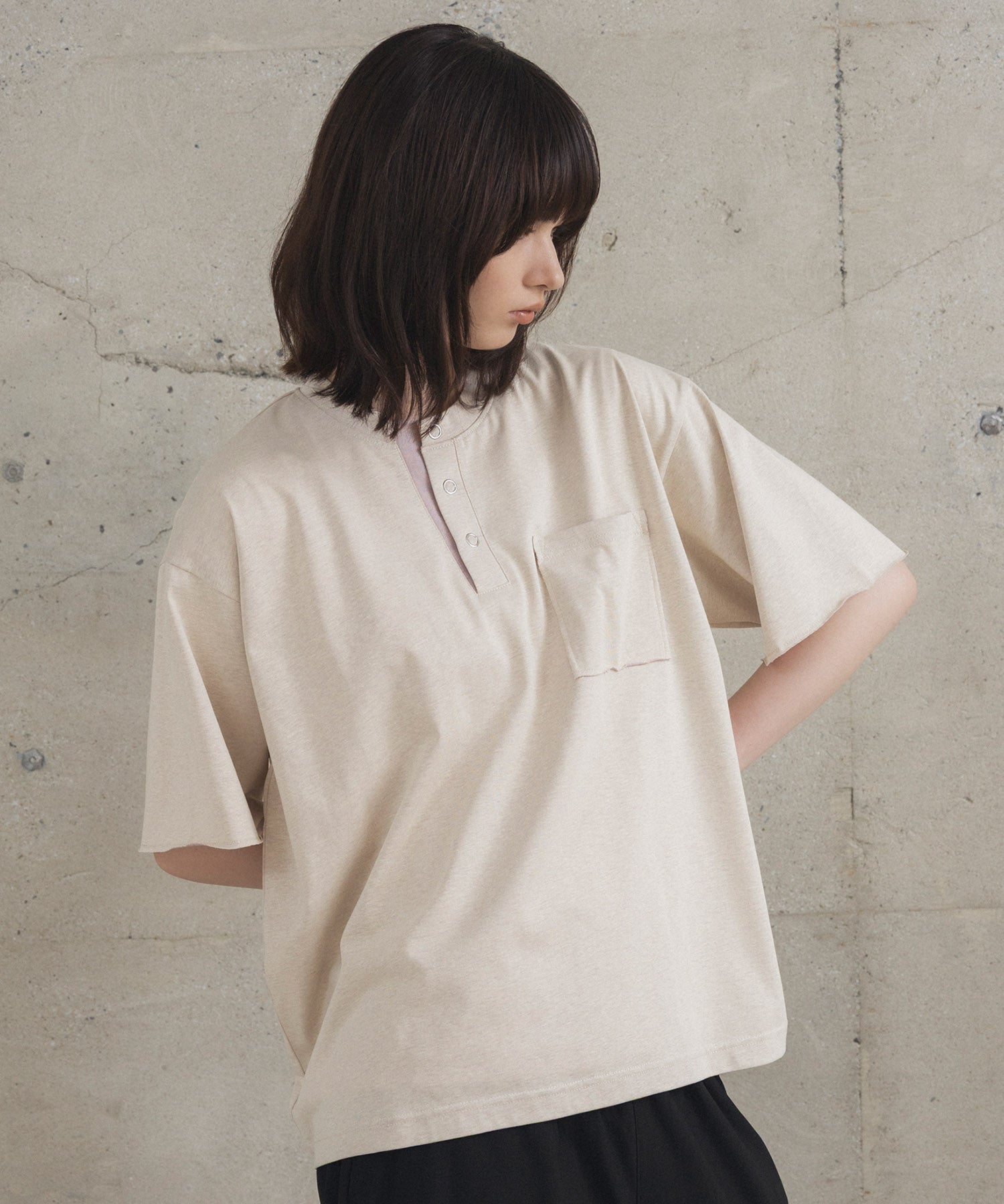 Contrast Color Henley Neck T-shirt / コントラストカラー ヘンリーネックTシャツ