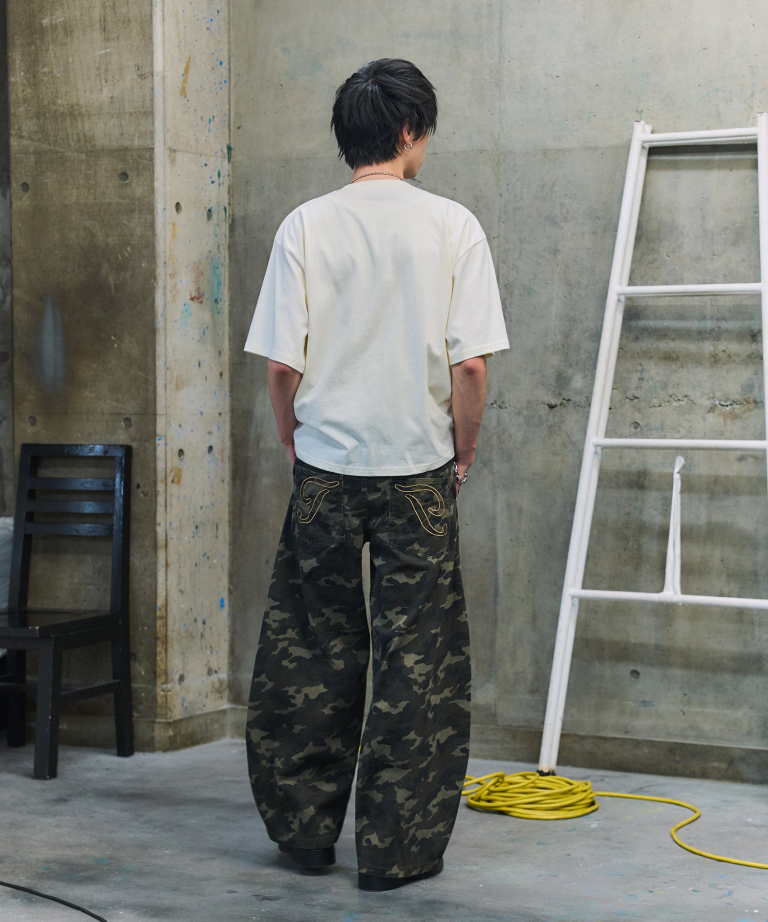 VINTAGE LIKE GRAPHIC PHOTO T-SHIRT / ヴィンテージ風グラフィックフォトTシャツ