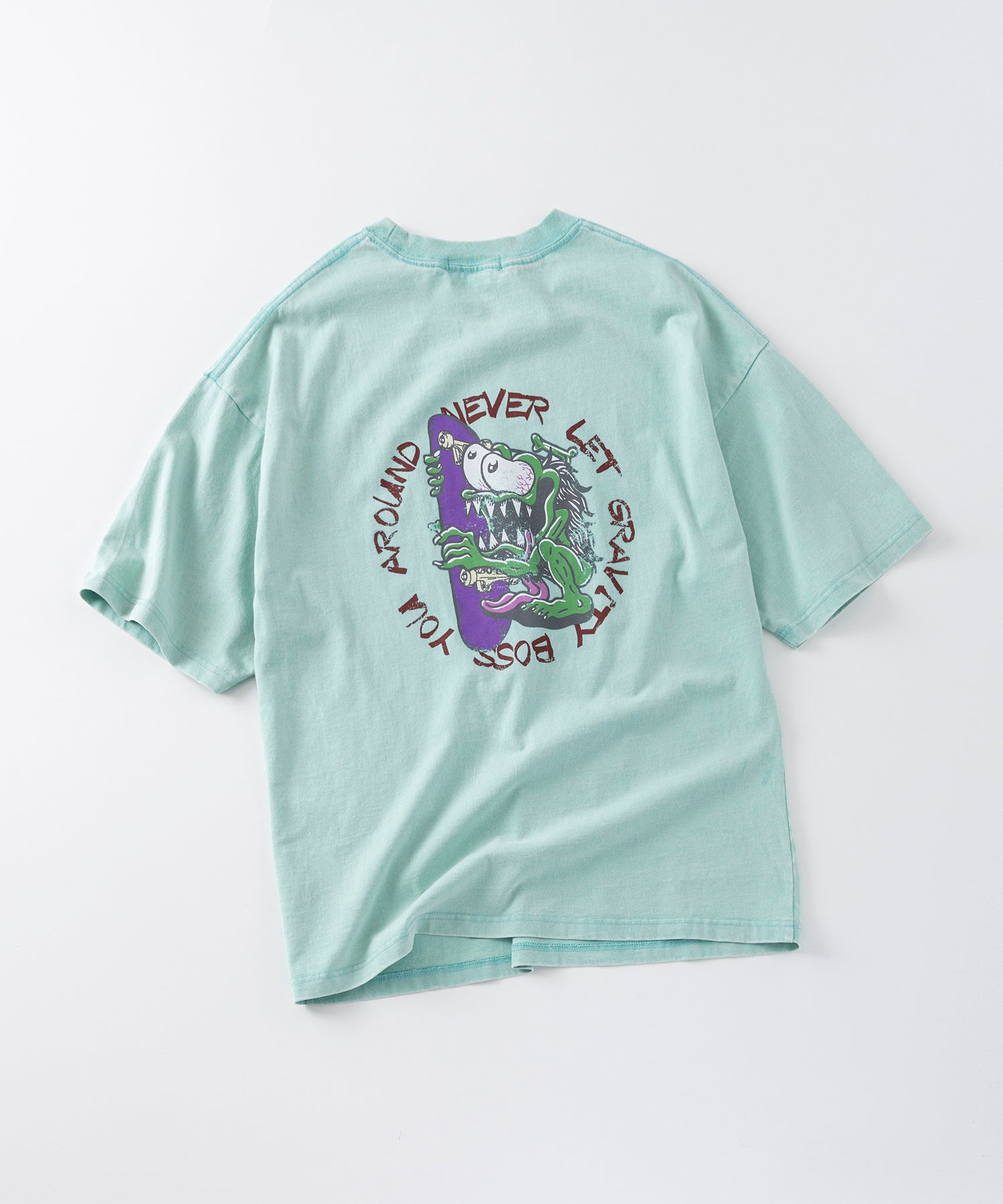【AIRWALK】ヴィンテージライク モンスターグラフィック ボックスシルエット半袖Tシャツ